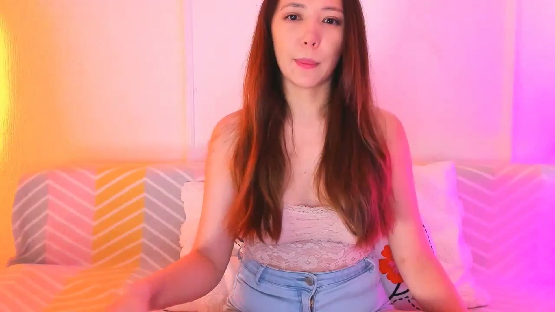 Gallery image thumbnail from Emarynmaya's myfreecams stream on, 02/23/2024, 19:00 image 13 of 20