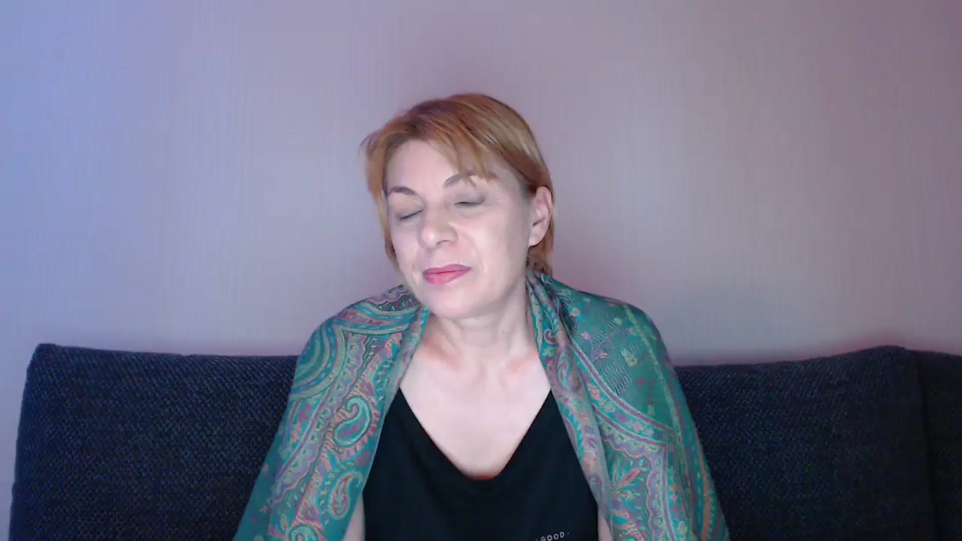Gallery image thumbnail from EmasKnights's myfreecams stream on, 01/06/2024, 24:17 image 14 of 20