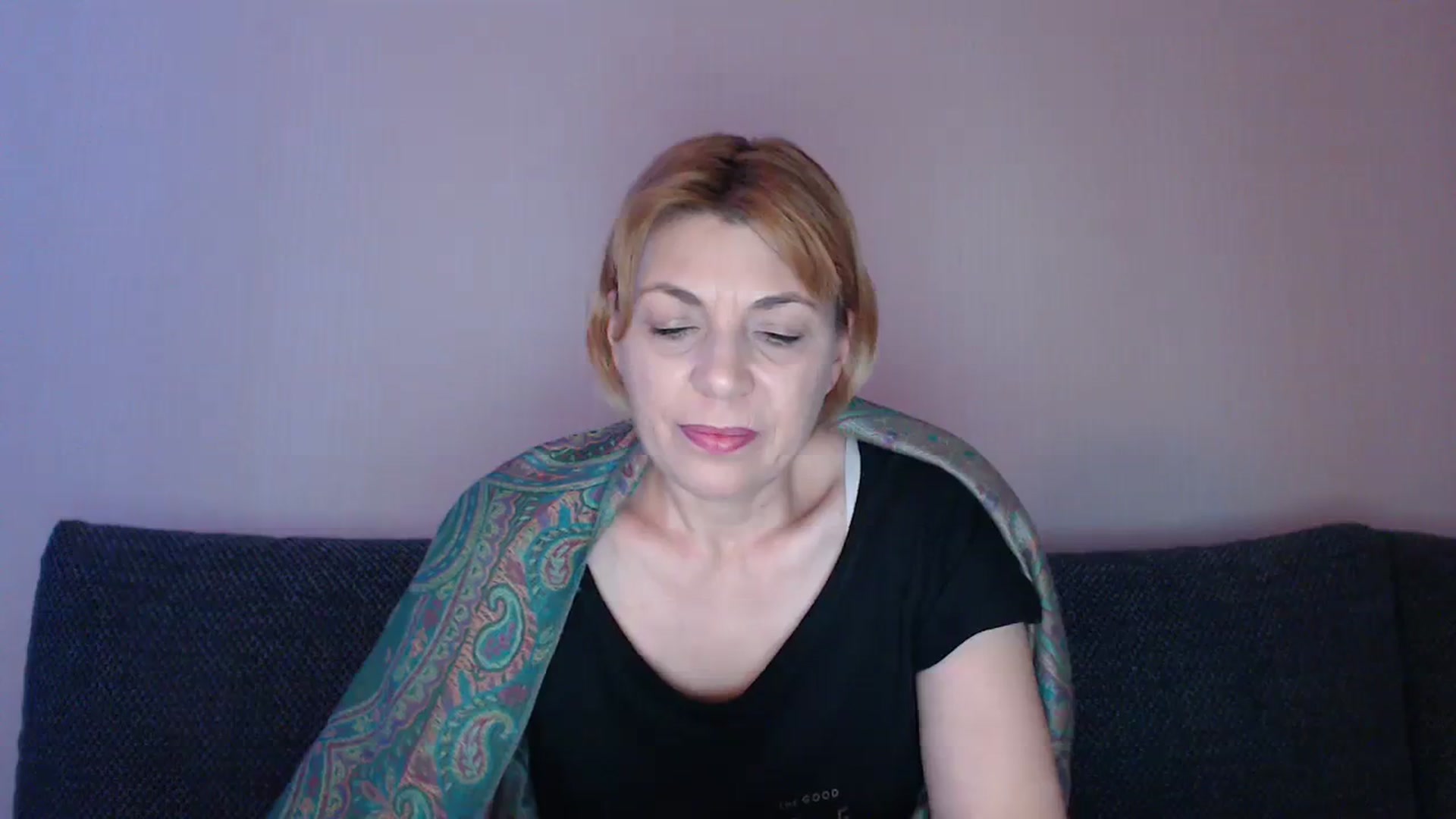 Gallery image thumbnail from EmasKnights's myfreecams stream on, 01/06/2024, 24:17 image 16 of 20