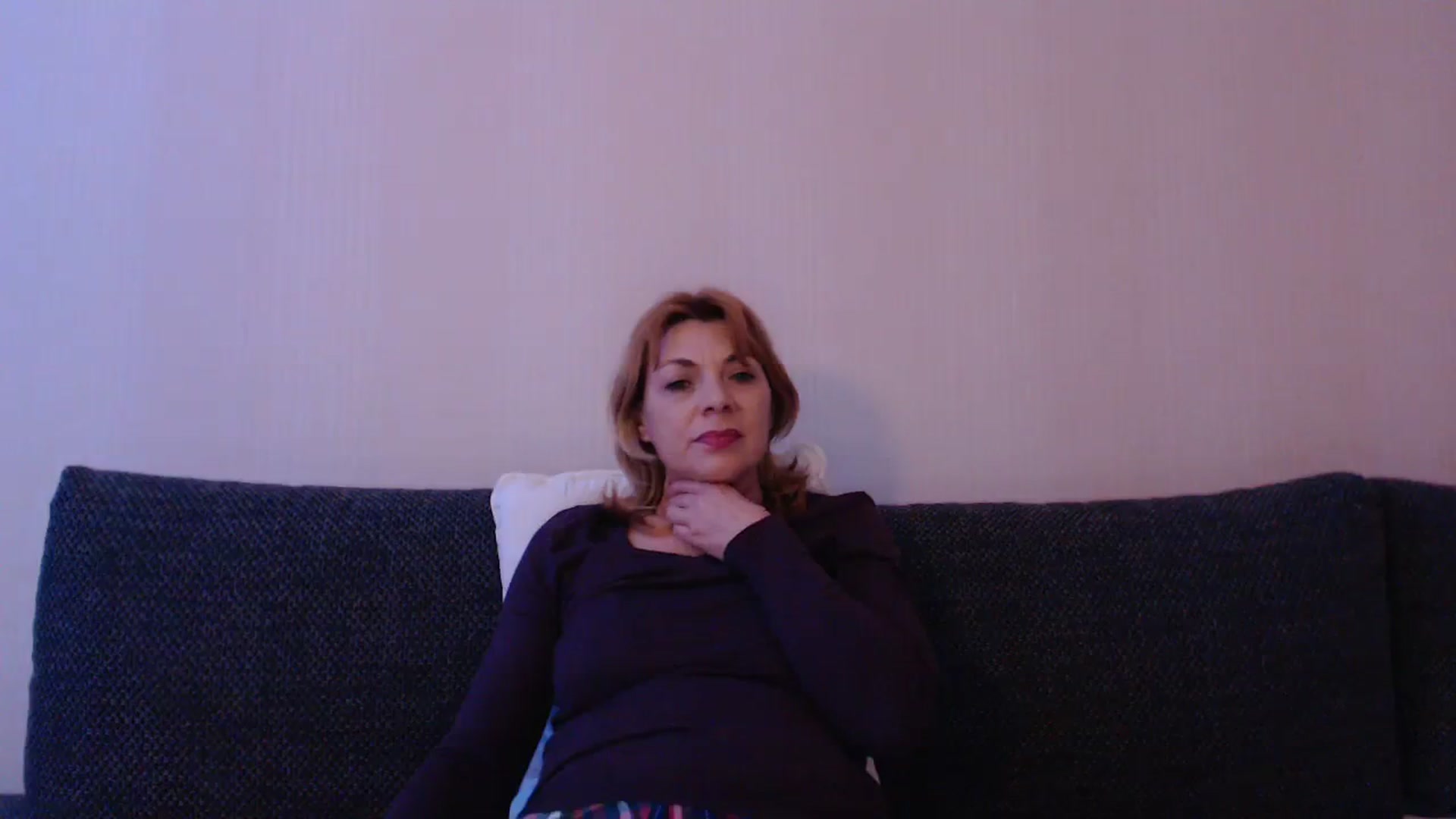 Gallery image thumbnail from EmasKnights's myfreecams stream on, 01/07/2024, 22:57 image 9 of 20