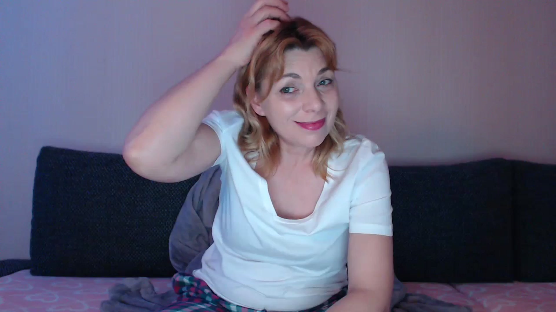 Gallery image thumbnail from EmasKnights's myfreecams stream on, 01/12/2024, 23:37 image 8 of 20