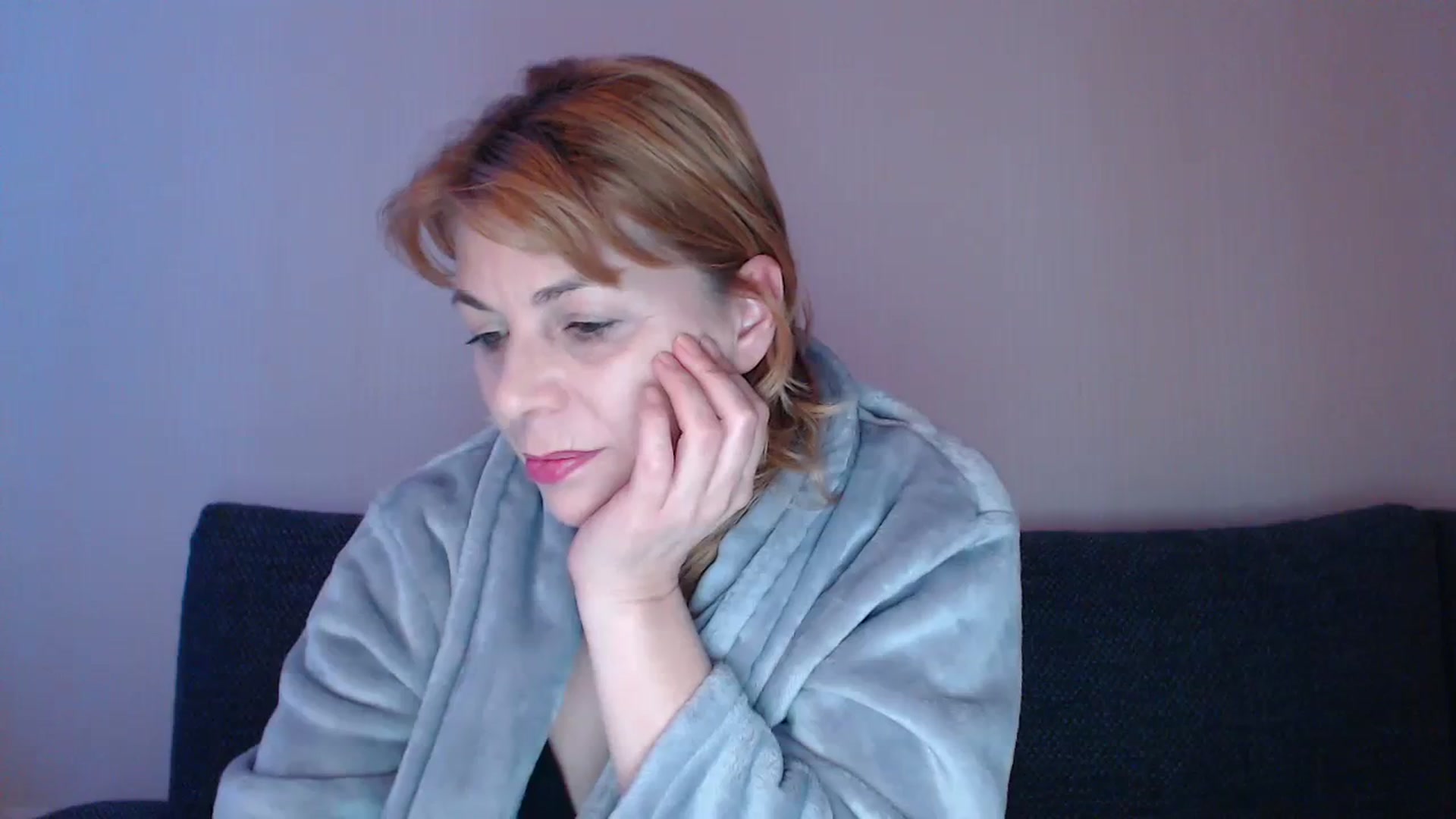 Gallery image thumbnail from EmasKnights's myfreecams stream on, 01/16/2024, 24:19 image 3 of 20