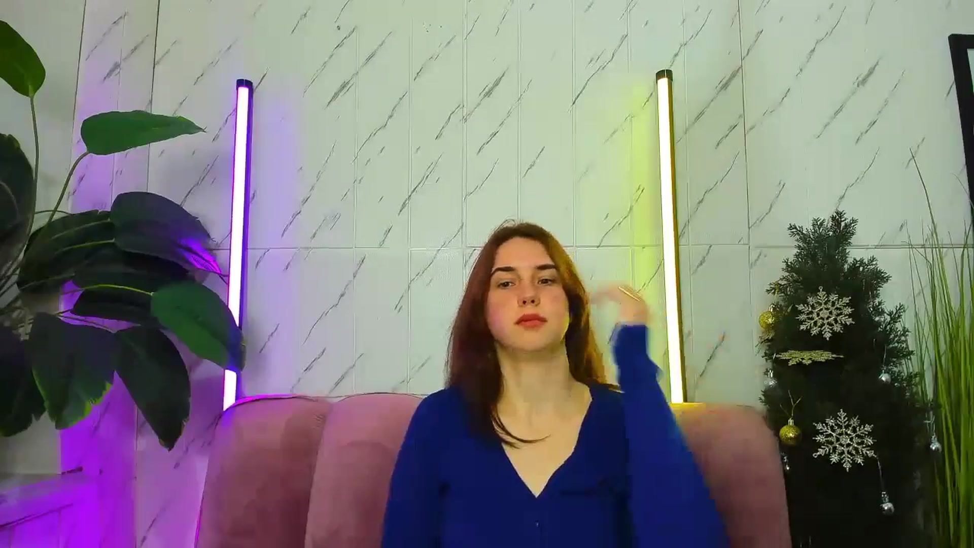 Gallery image thumbnail from EmberMoon's myfreecams stream on, 12/22/2024, 10:11 image 14 of 20