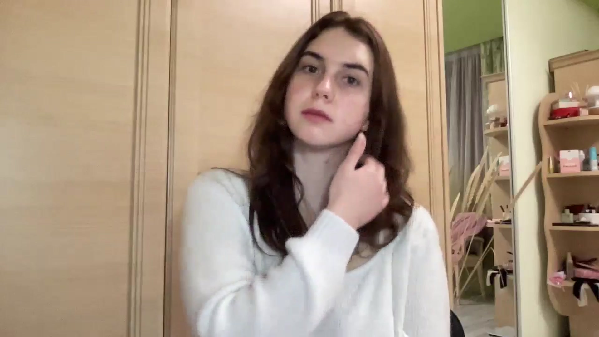 Gallery image thumbnail from EmberMoon's myfreecams stream on, 12/25/2024, 17:17 image 11 of 20