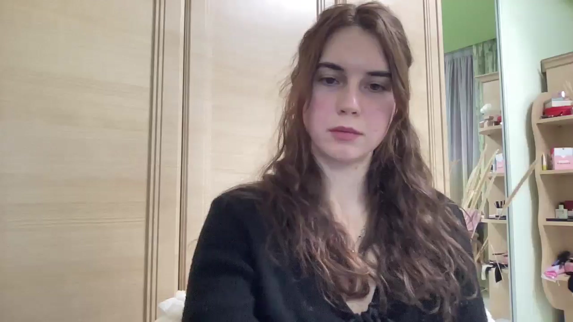 Gallery image thumbnail from EmberMoon's myfreecams stream on, 12/26/2024, 16:14 image 13 of 20
