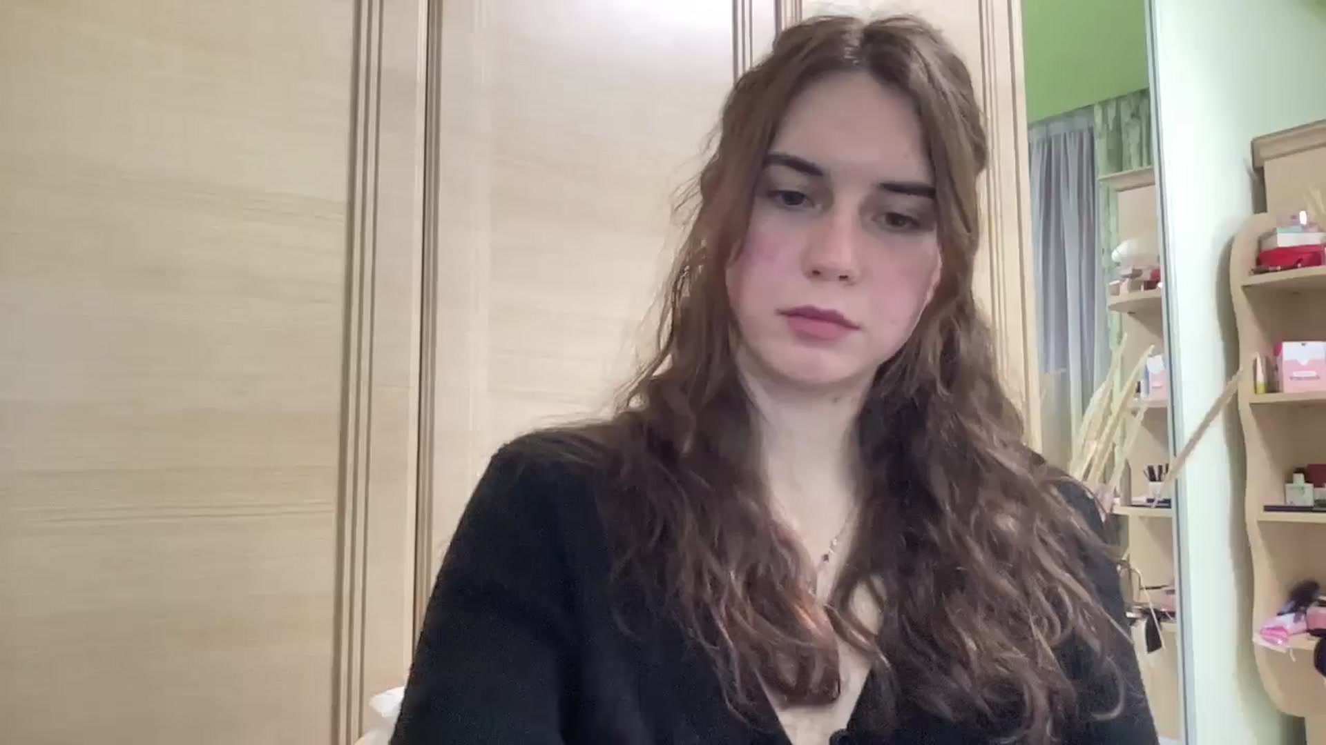 Gallery image thumbnail from EmberMoon's myfreecams stream on, 12/26/2024, 16:14 image 8 of 20