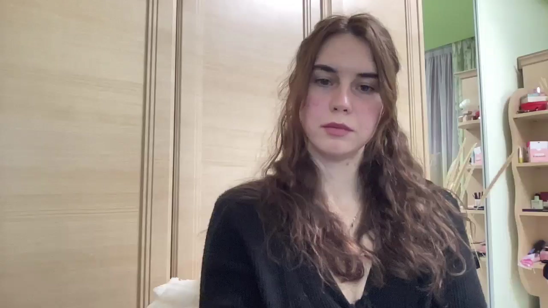 Gallery image thumbnail from EmberMoon's myfreecams stream on, 12/26/2024, 16:14 image 7 of 20