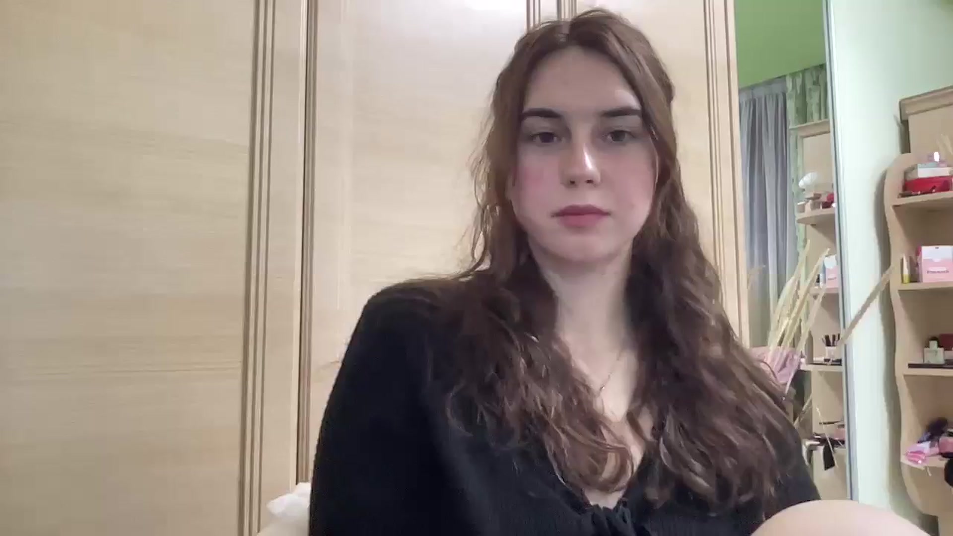 Gallery image thumbnail from EmberMoon's myfreecams stream on, 12/26/2024, 16:14 image 4 of 20