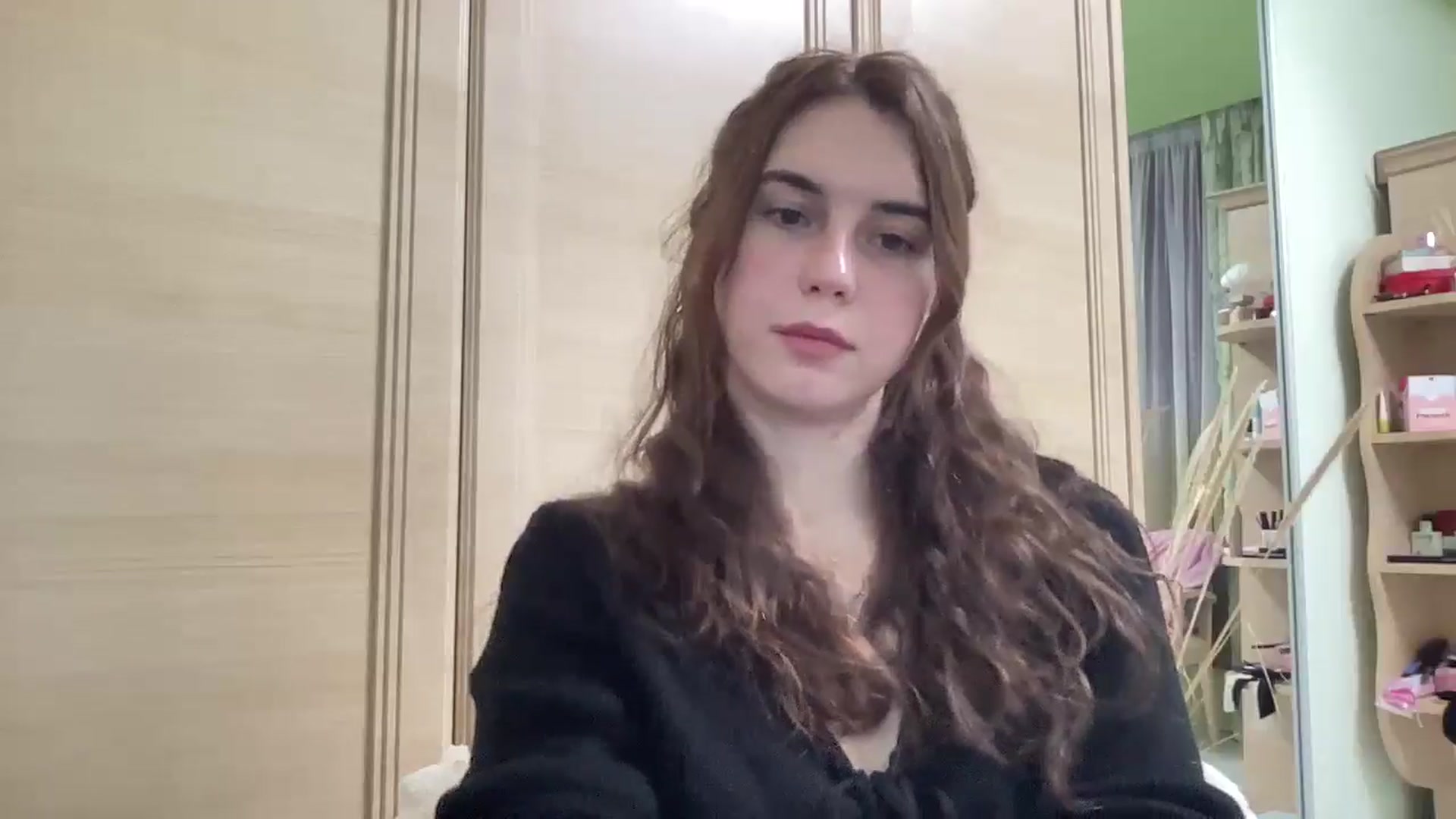 Gallery image thumbnail from EmberMoon's myfreecams stream on, 12/26/2024, 16:14 image 19 of 20