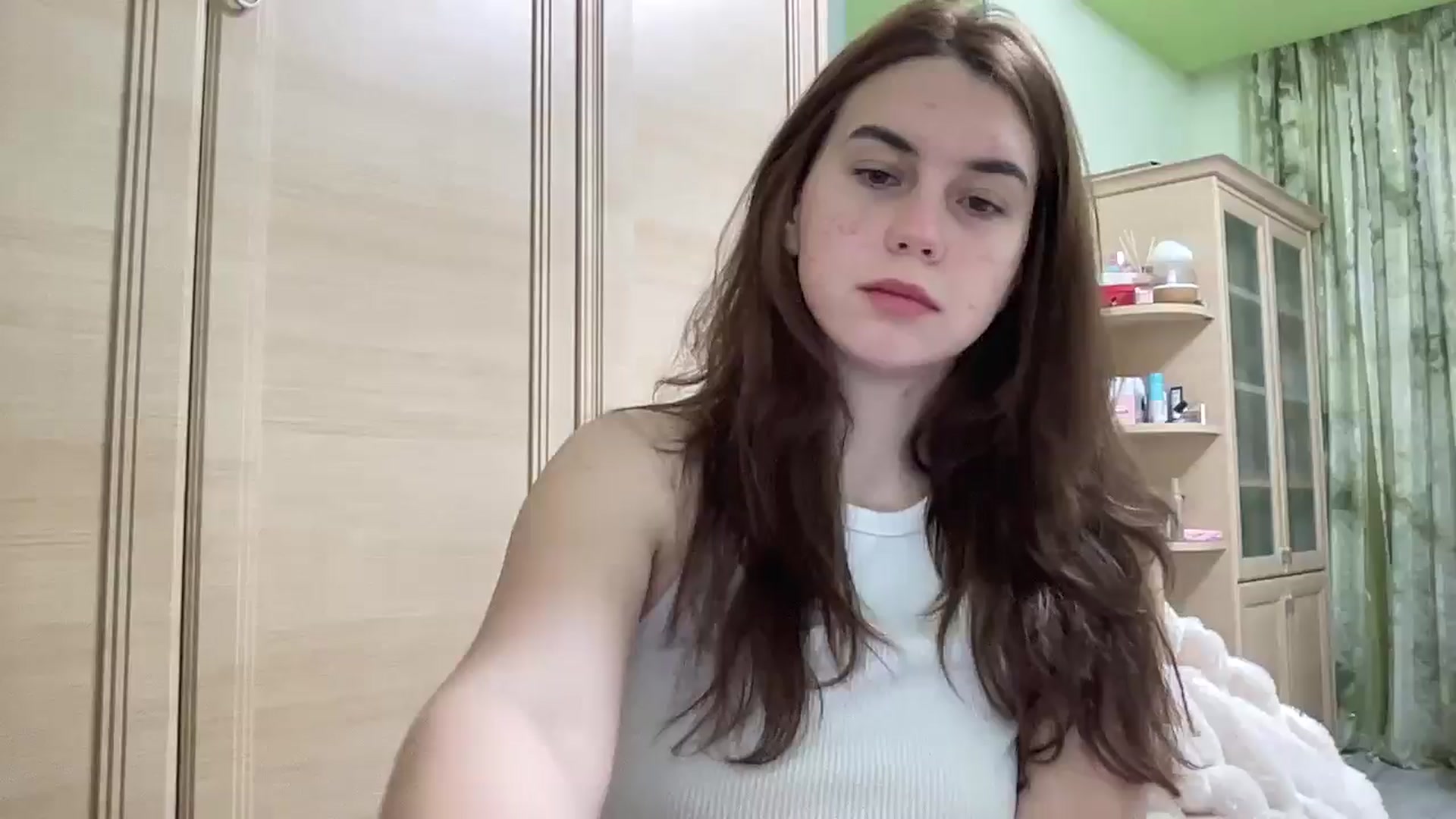 Gallery image thumbnail from EmberMoon's myfreecams stream on, 12/27/2024, 11:08 image 3 of 20