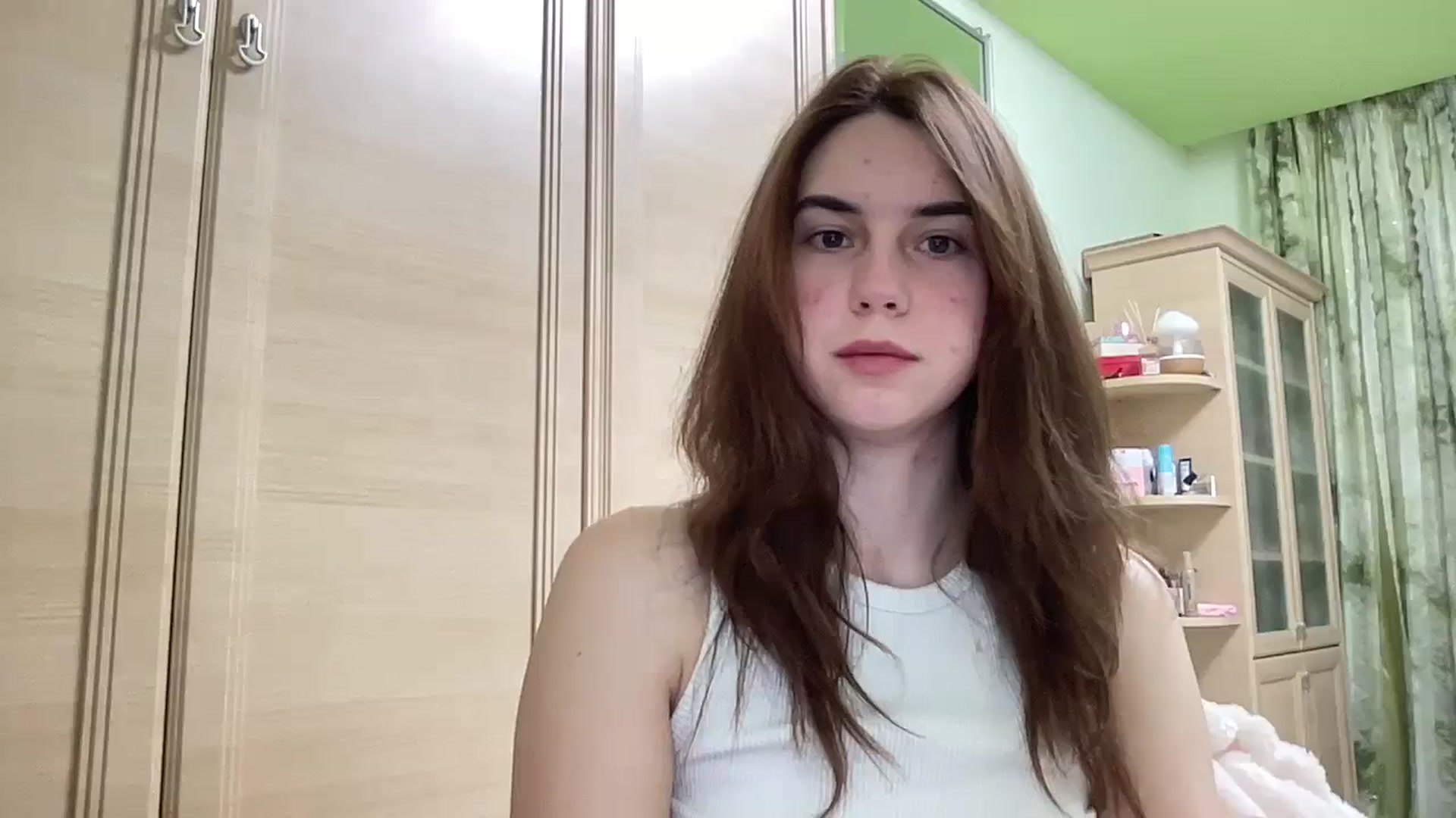 Gallery image thumbnail from EmberMoon's myfreecams stream on, 12/27/2024, 11:31 image 6 of 20