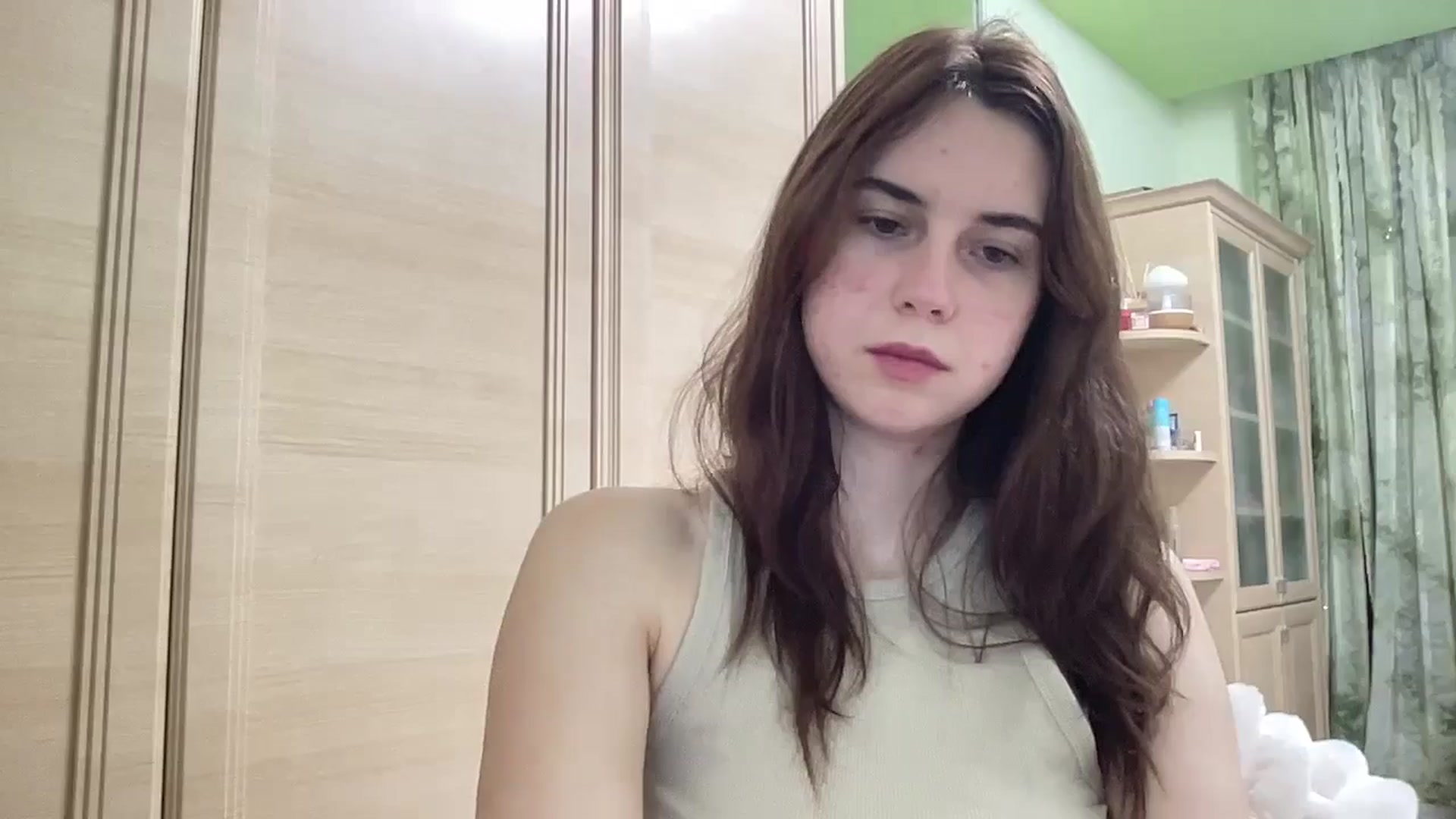 Gallery image thumbnail from EmberMoon's myfreecams stream on, 12/28/2024, 13:50 image 19 of 20