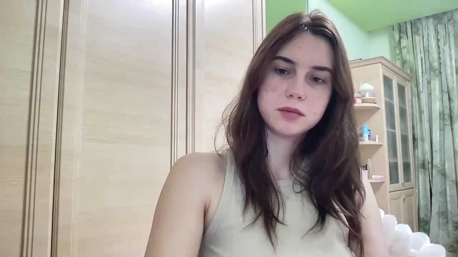 Gallery image thumbnail from EmberMoon's myfreecams stream on, 12/28/2024, 13:50 image 15 of 20
