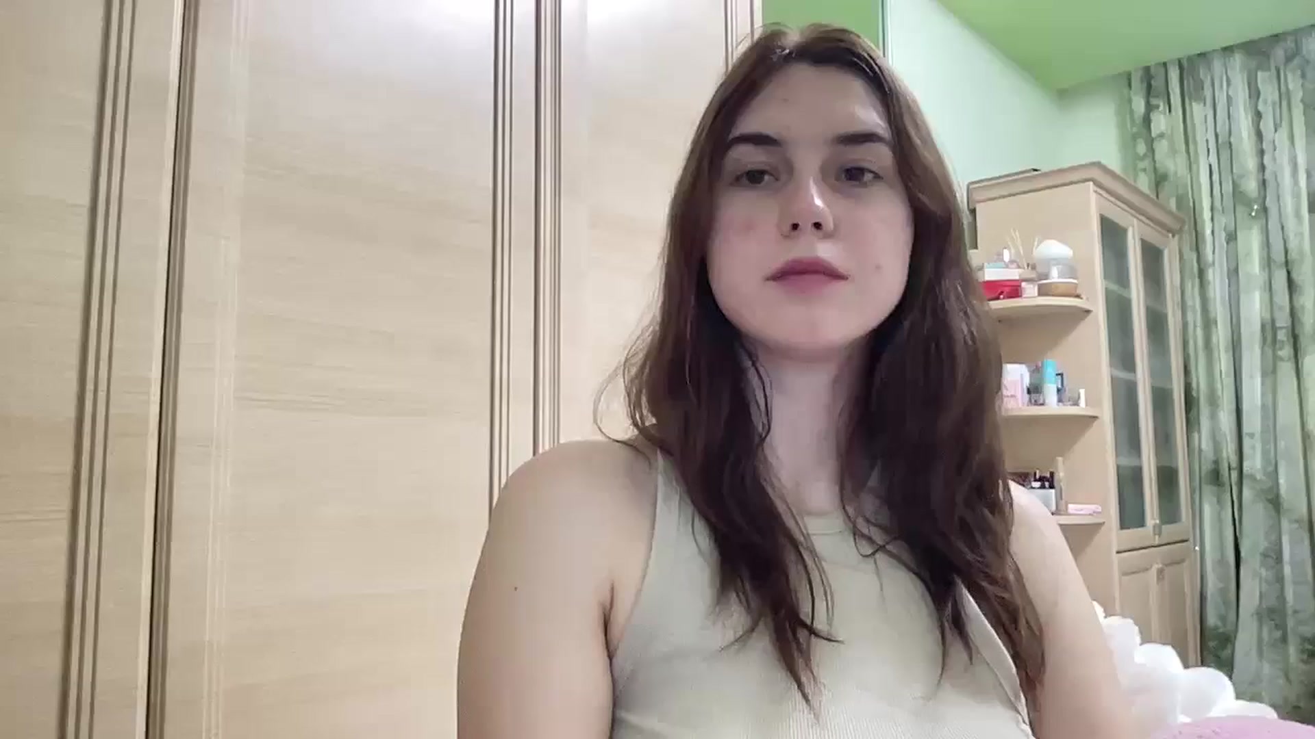 Gallery image thumbnail from EmberMoon's myfreecams stream on, 12/28/2024, 13:50 image 17 of 20