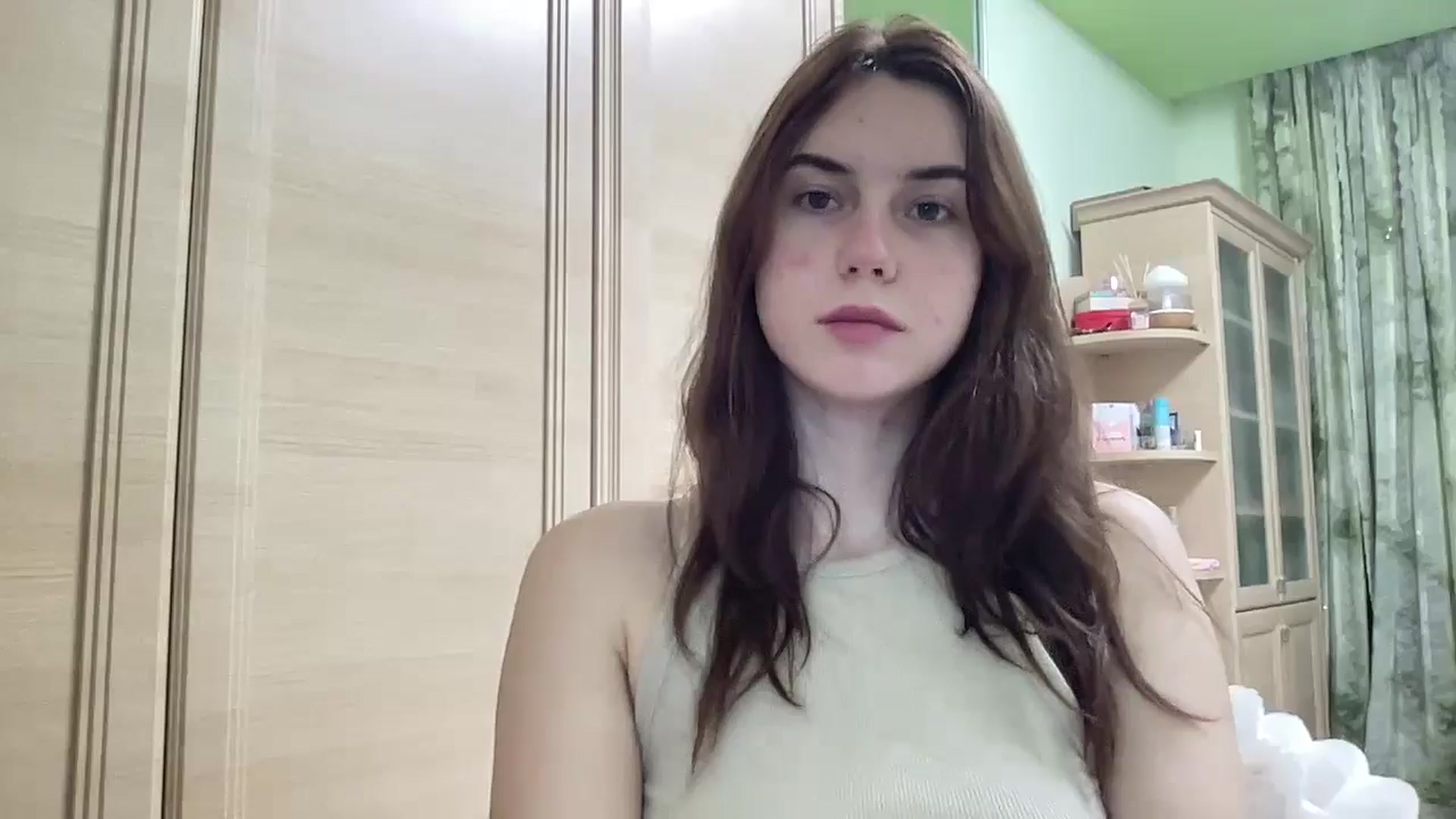 Gallery image thumbnail from EmberMoon's myfreecams stream on, 12/28/2024, 13:50 image 2 of 20