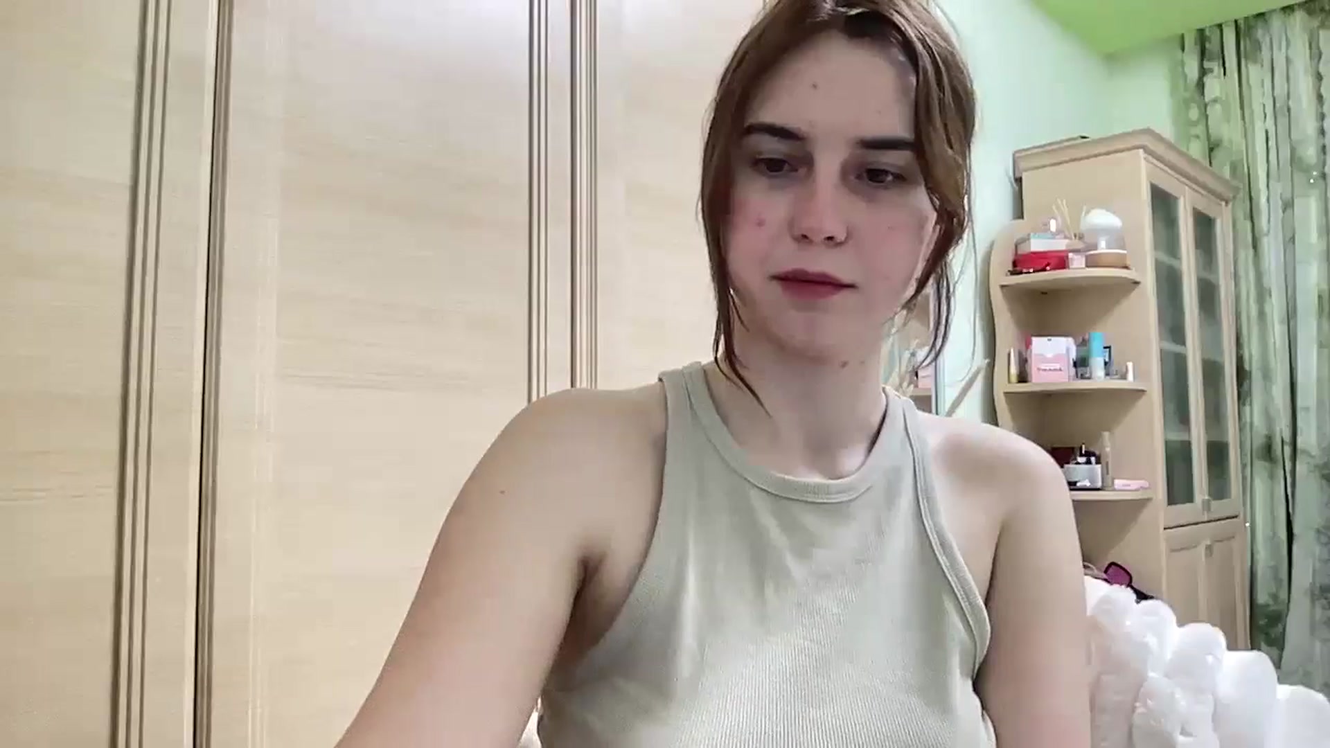 Gallery image thumbnail from EmberMoon's myfreecams stream on, 12/28/2024, 17:31 image 11 of 20