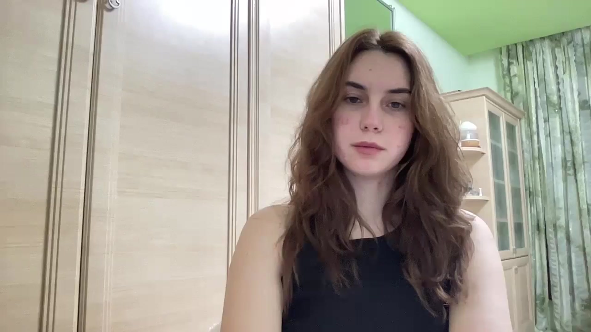 Gallery image thumbnail from EmberMoon's myfreecams stream on, 12/29/2024, 13:35 image 2 of 20