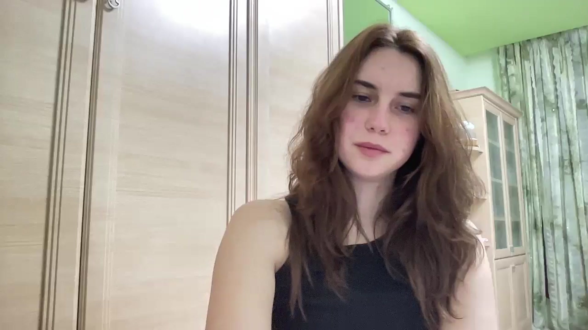 Gallery image thumbnail from EmberMoon's myfreecams stream on, 12/29/2024, 13:35 image 11 of 20