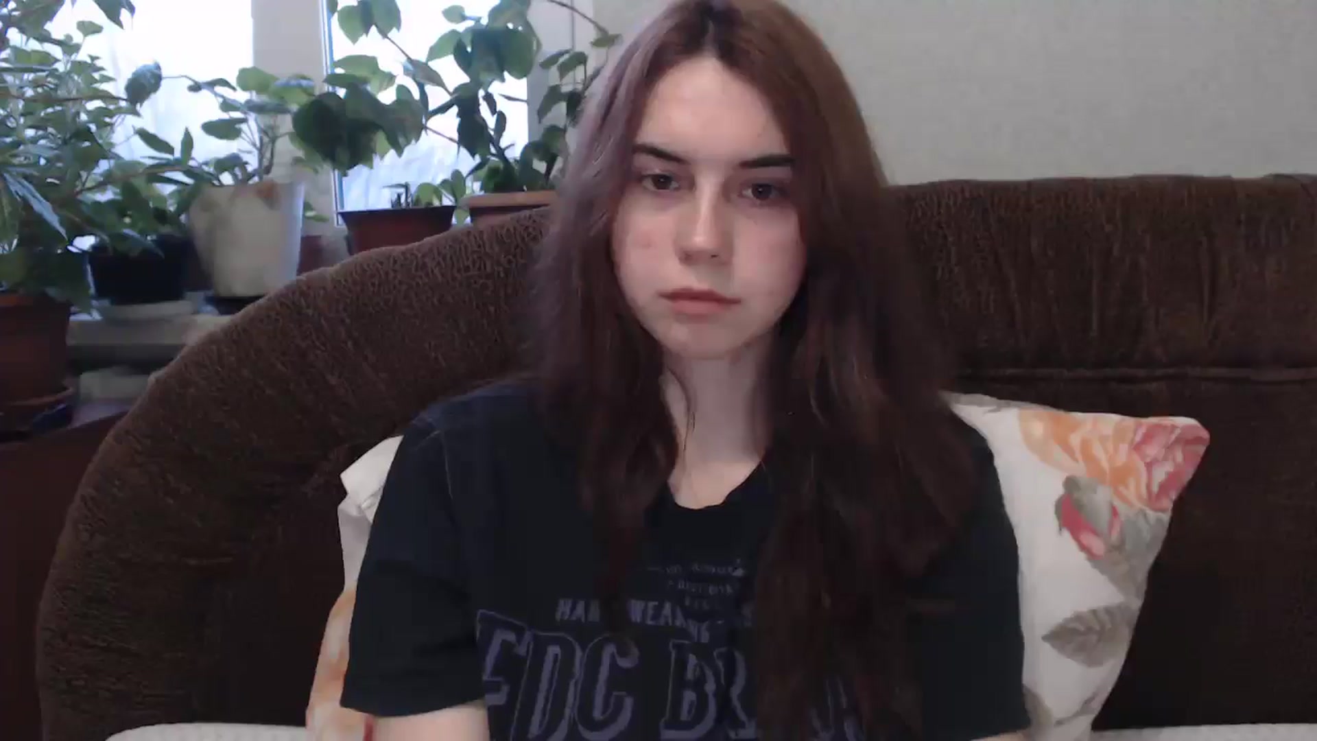 Gallery image thumbnail from EmberMoon's myfreecams stream on, 01/02/2025, 14:33 image 7 of 20