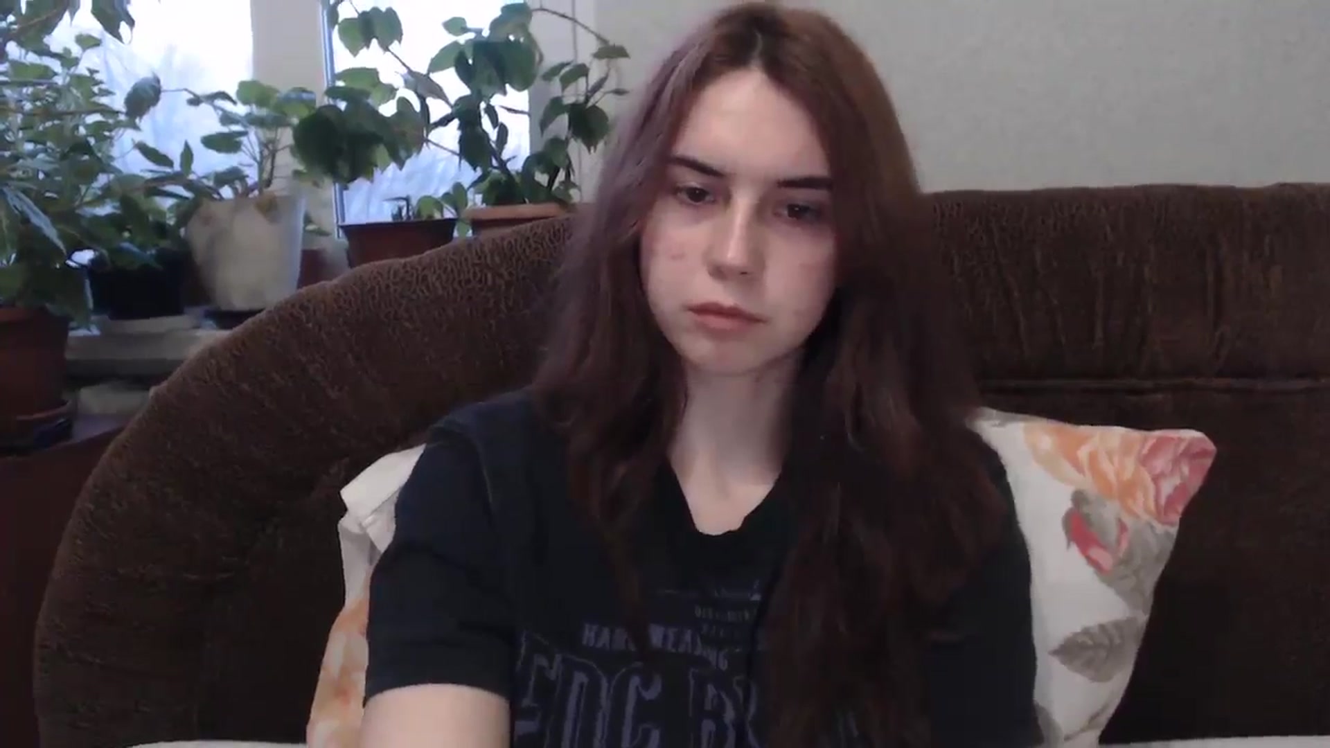 Gallery image thumbnail from EmberMoon's myfreecams stream on, 01/02/2025, 14:33 image 12 of 20
