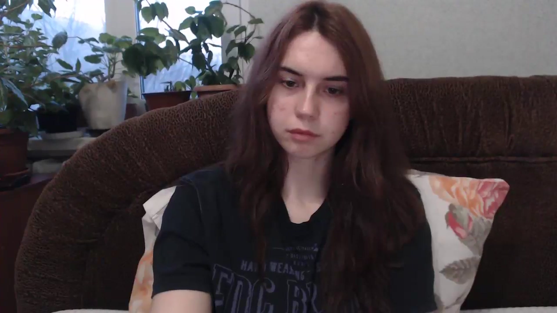 Gallery image thumbnail from EmberMoon's myfreecams stream on, 01/02/2025, 14:33 image 16 of 20