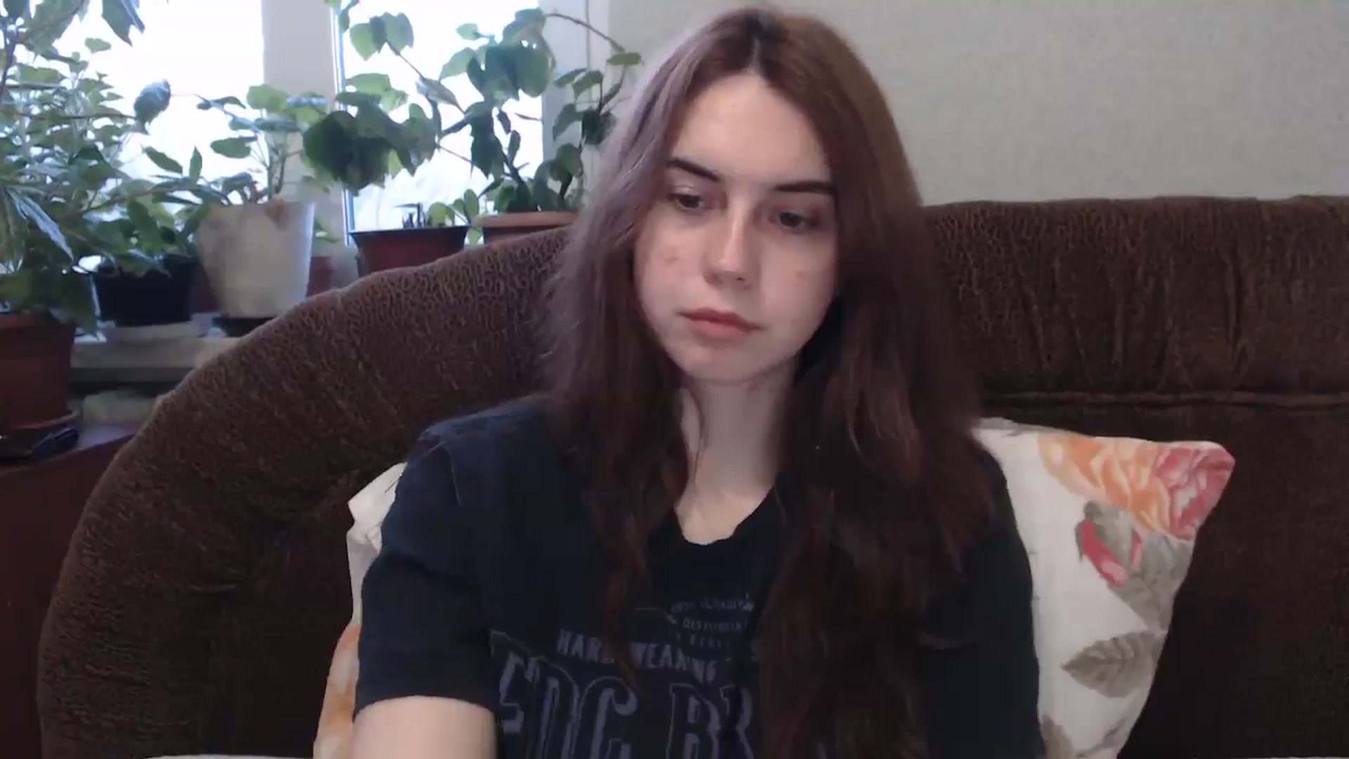 Gallery image thumbnail from EmberMoon's myfreecams stream on, 01/02/2025, 14:33 image 2 of 20