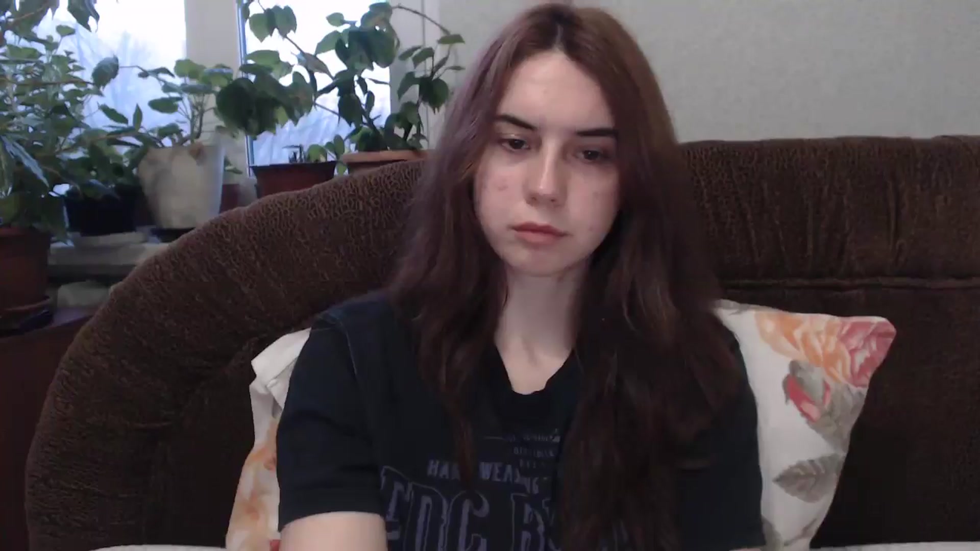 Gallery image thumbnail from EmberMoon's myfreecams stream on, 01/02/2025, 14:33 image 13 of 20