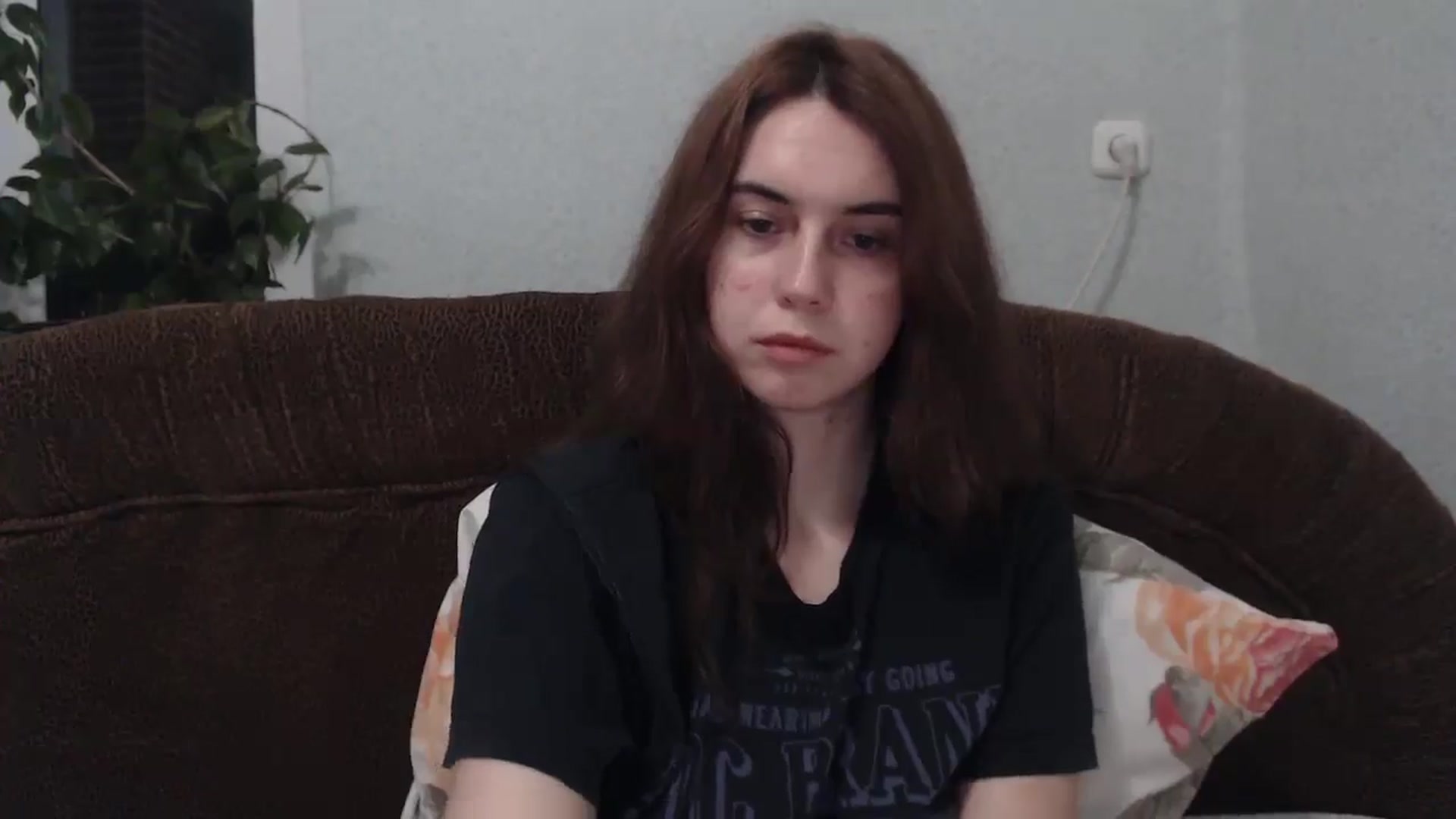 Gallery image thumbnail from EmberMoon's myfreecams stream on, 01/02/2025, 15:49 image 17 of 20