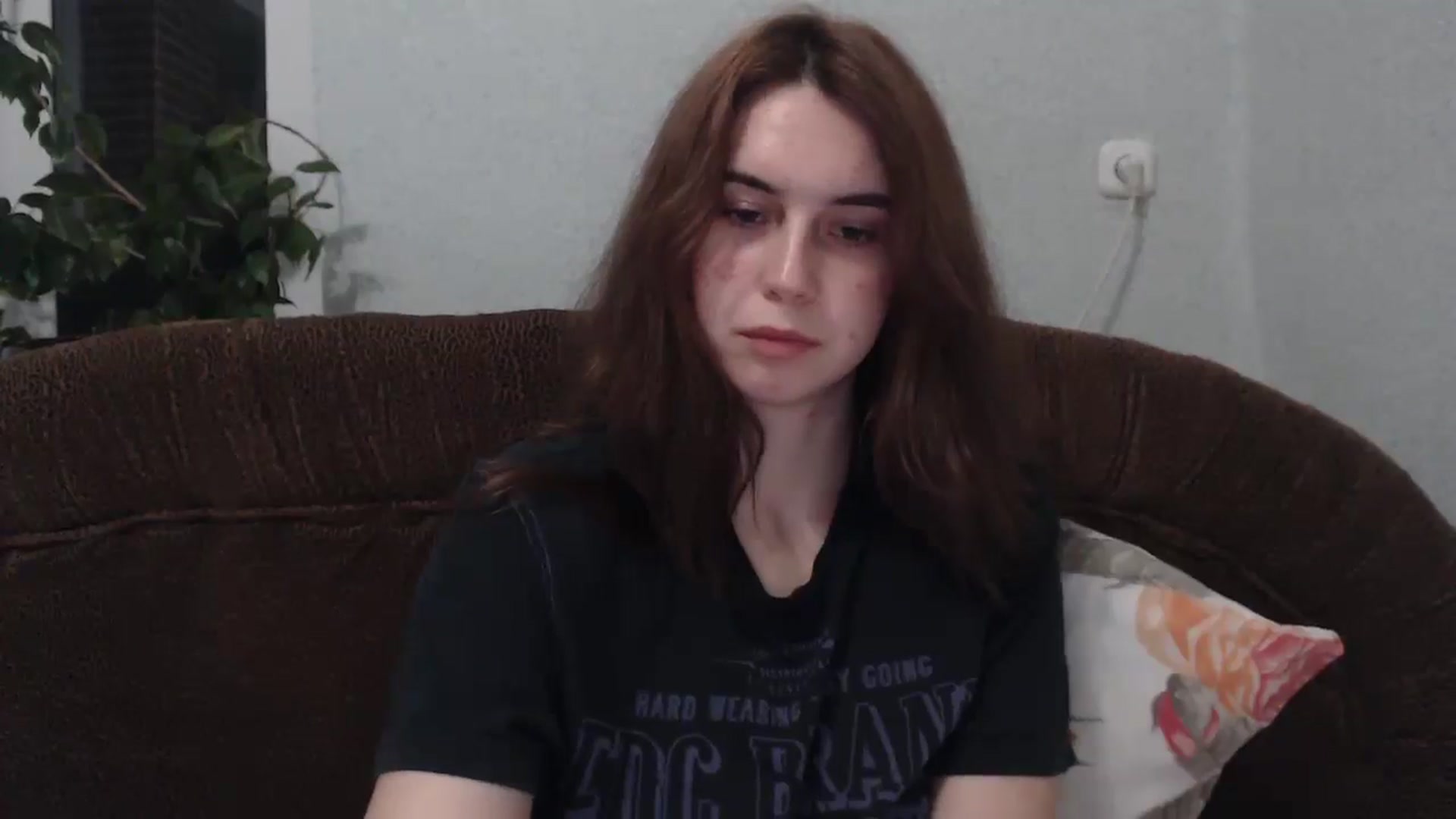 Gallery image thumbnail from EmberMoon's myfreecams stream on, 01/02/2025, 15:49 image 7 of 20