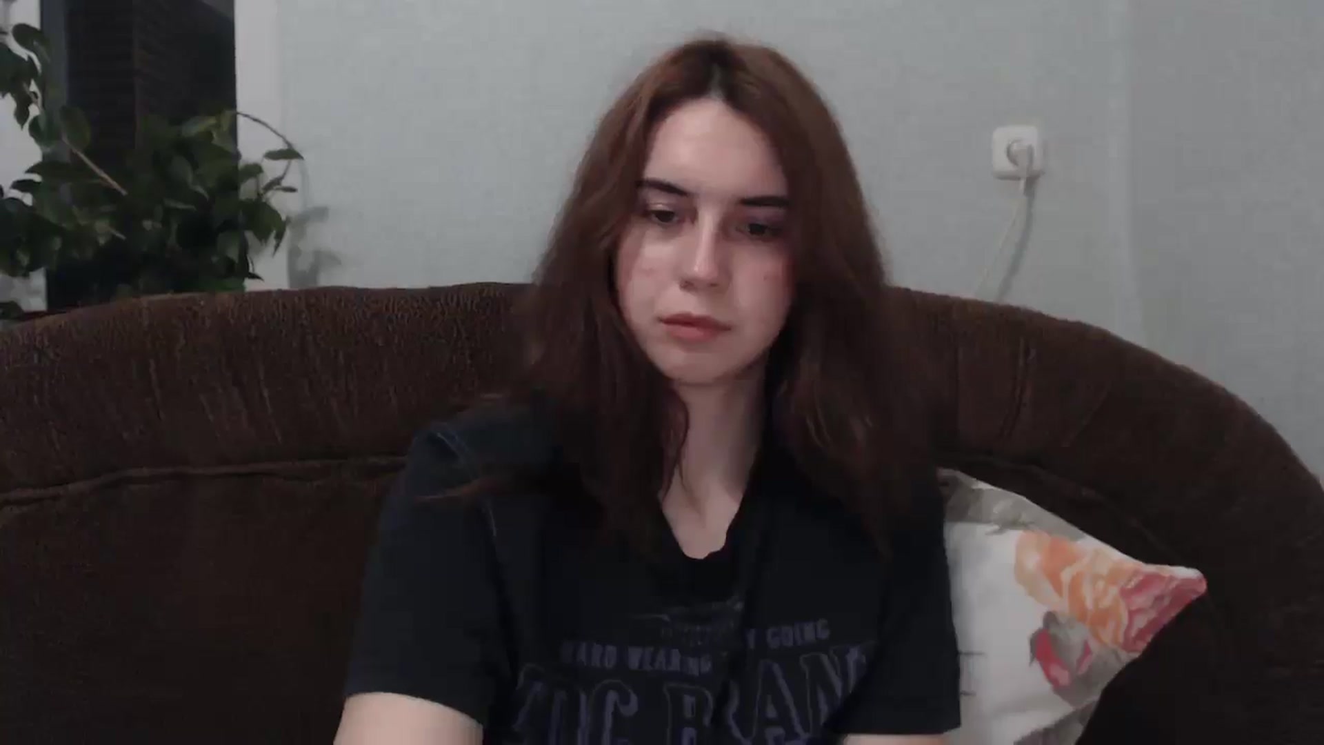 Gallery image thumbnail from EmberMoon's myfreecams stream on, 01/02/2025, 15:49 image 8 of 20