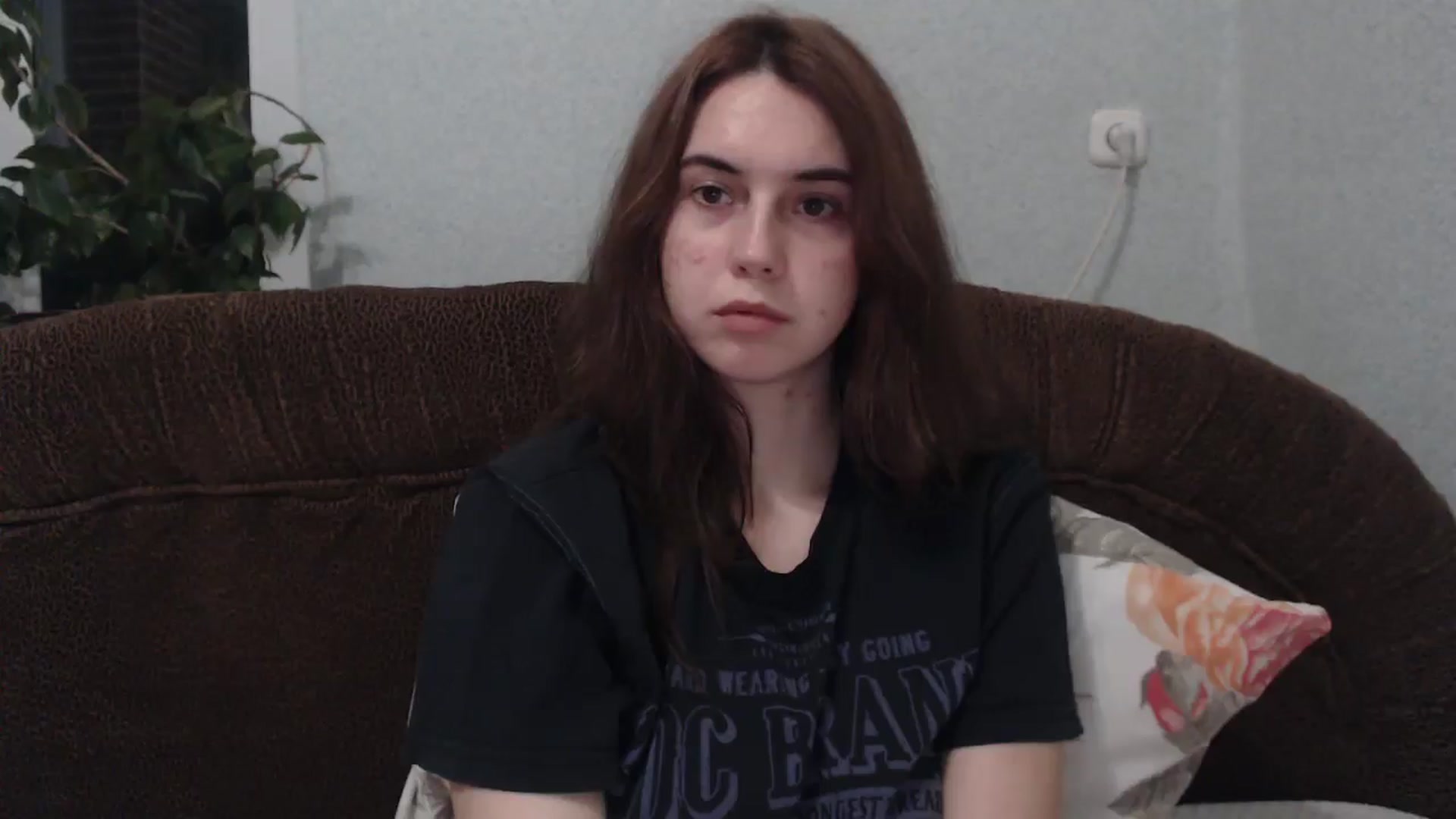 Gallery image thumbnail from EmberMoon's myfreecams stream on, 01/02/2025, 15:49 image 18 of 20