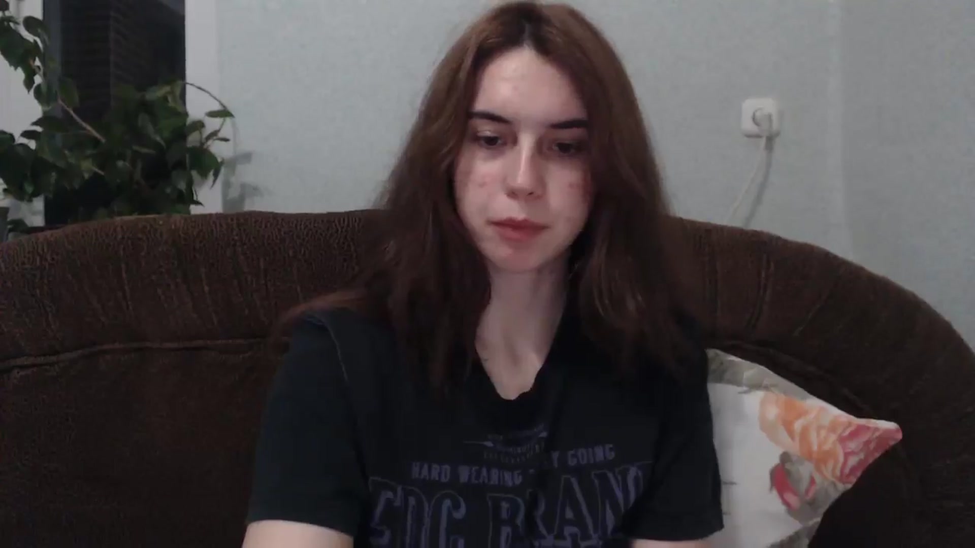 Gallery image thumbnail from EmberMoon's myfreecams stream on, 01/02/2025, 15:49 image 4 of 20