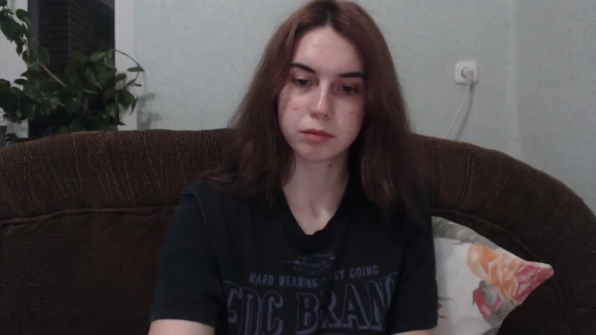 Gallery image thumbnail from EmberMoon's myfreecams stream on, 01/02/2025, 15:49 image 2 of 20