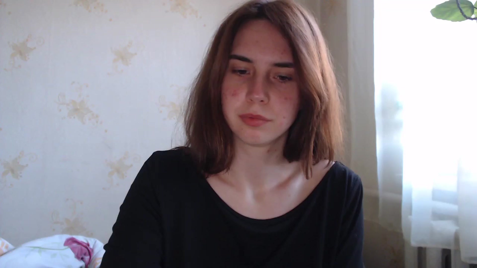 Gallery image thumbnail from EmberMoon's myfreecams stream on, 01/04/2025, 13:49 image 19 of 20