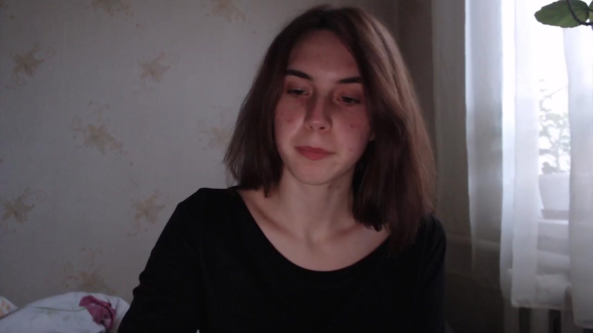 Gallery image thumbnail from EmberMoon's myfreecams stream on, 01/04/2025, 14:14 image 12 of 20