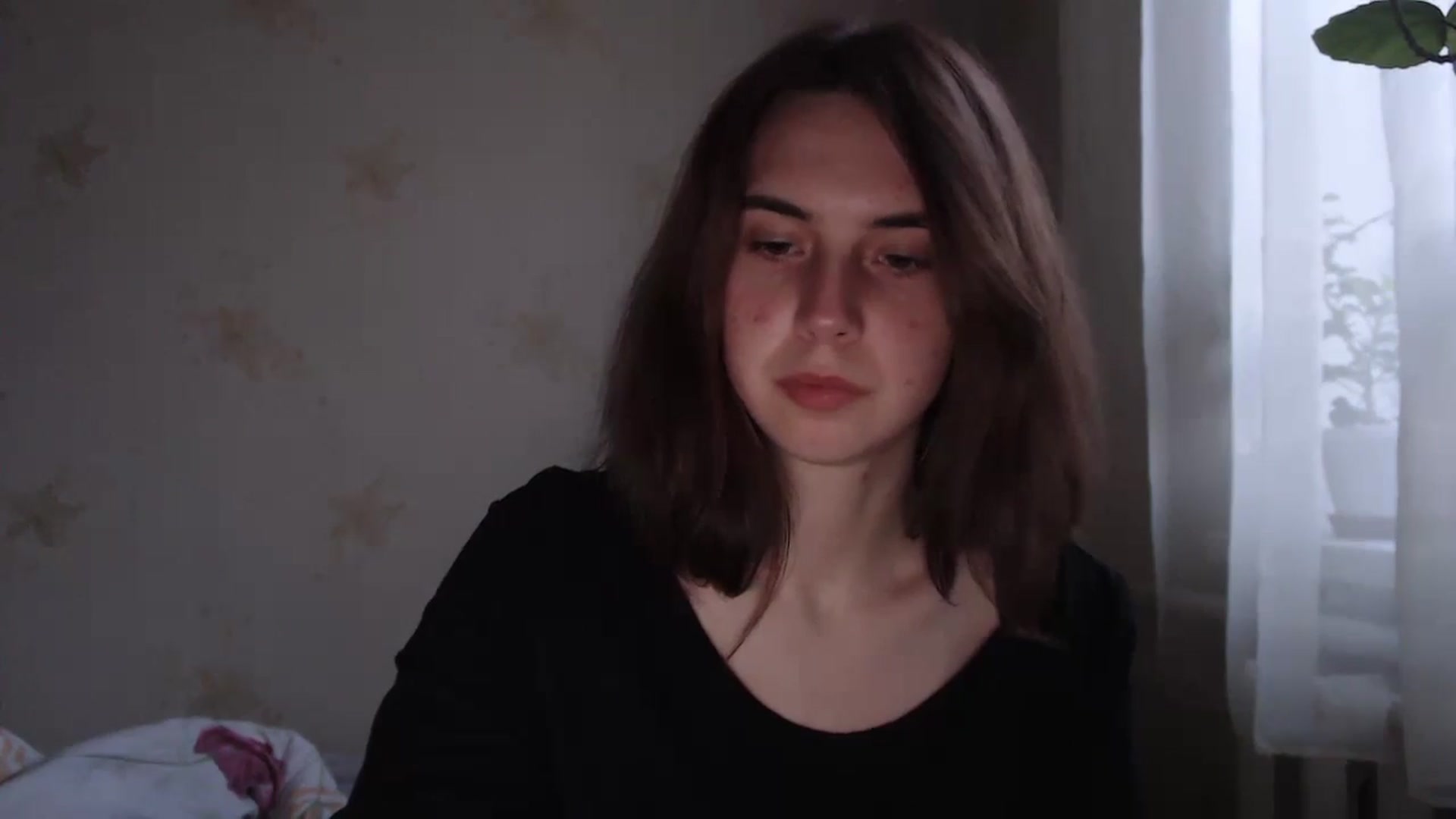 Gallery image thumbnail from EmberMoon's myfreecams stream on, 01/04/2025, 14:14 image 19 of 20