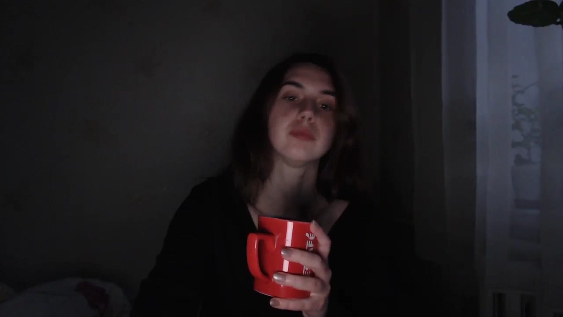 Gallery image thumbnail from EmberMoon's myfreecams stream on, 01/04/2025, 14:34 image 18 of 20
