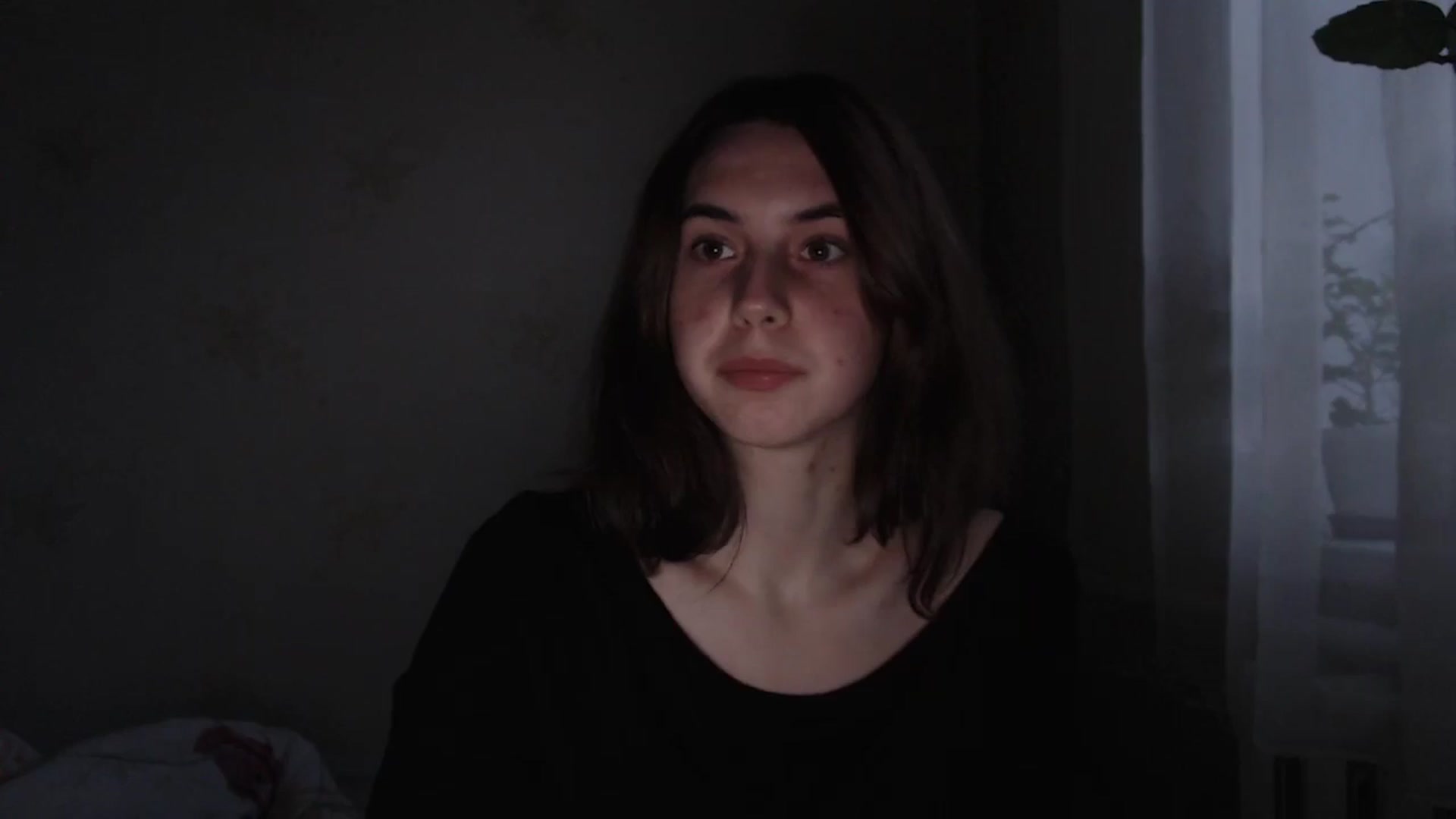 Gallery image thumbnail from EmberMoon's myfreecams stream on, 01/04/2025, 14:34 image 9 of 20