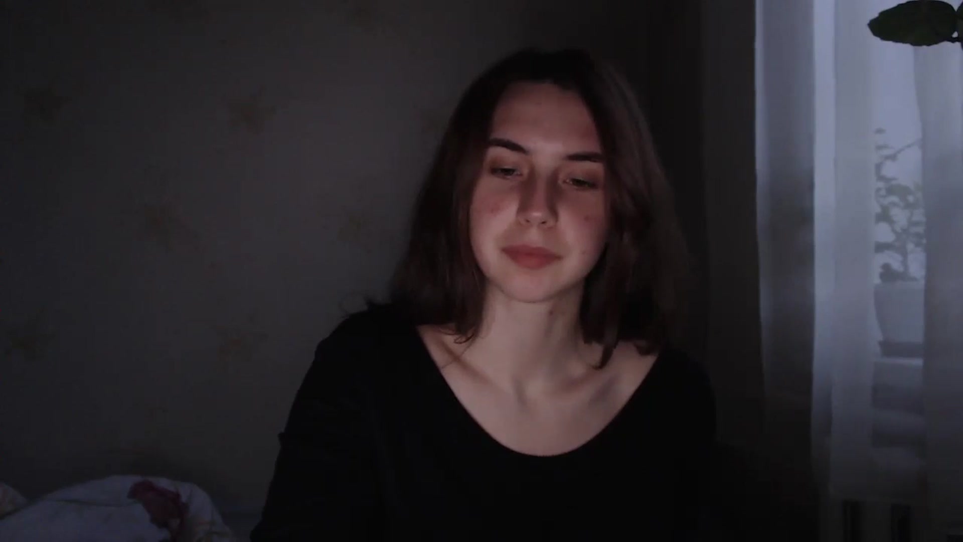 Gallery image thumbnail from EmberMoon's myfreecams stream on, 01/04/2025, 14:34 image 3 of 20