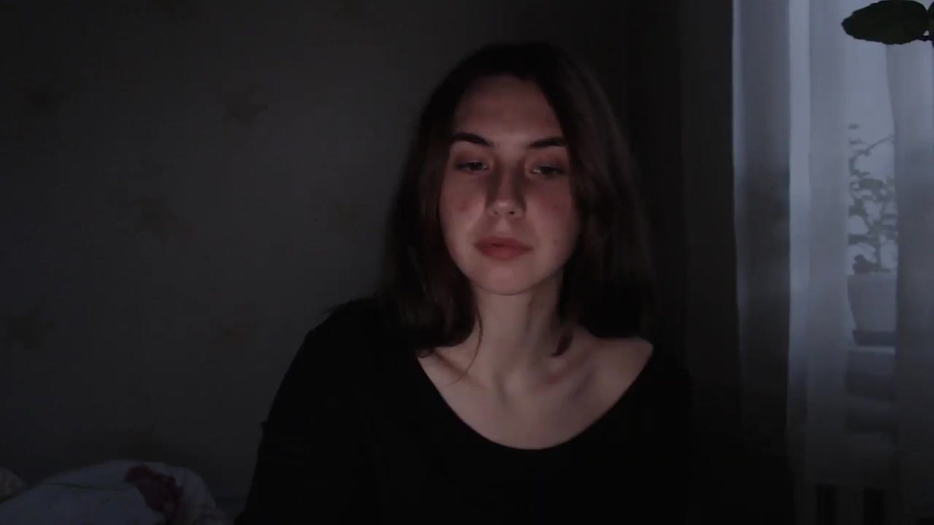 Gallery image thumbnail from EmberMoon's myfreecams stream on, 01/04/2025, 14:34 image 5 of 20
