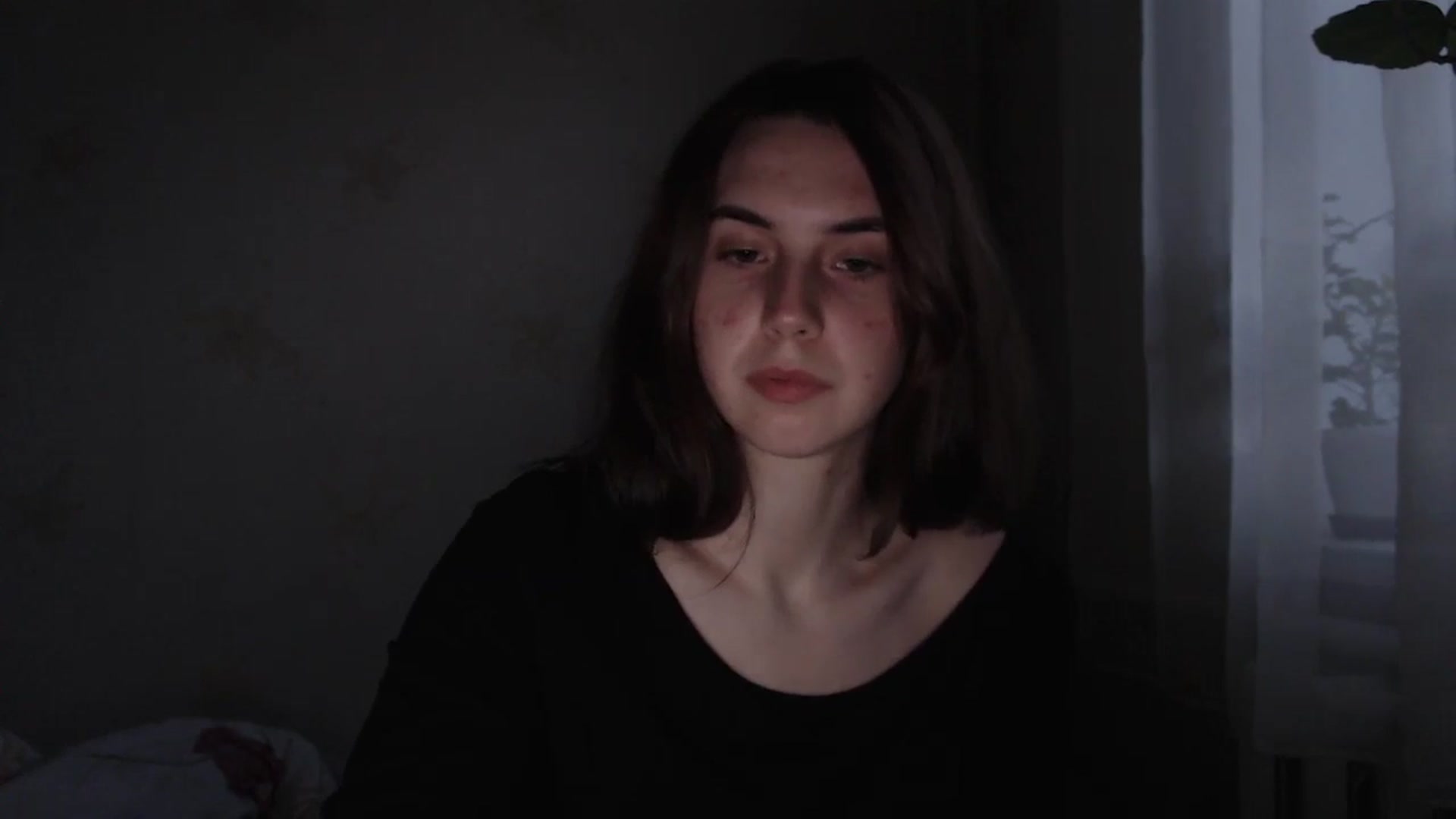 Gallery image thumbnail from EmberMoon's myfreecams stream on, 01/04/2025, 14:34 image 7 of 20