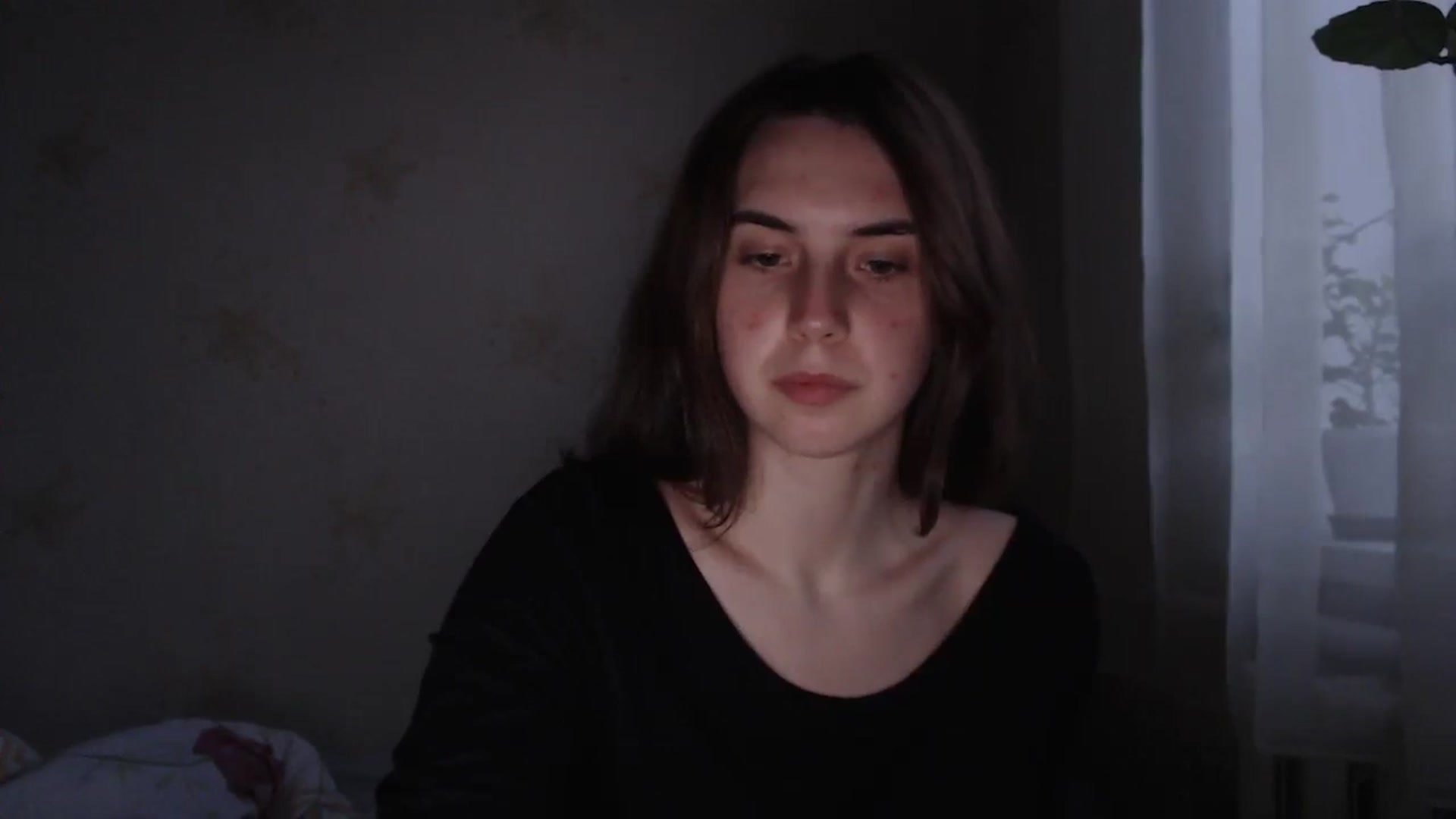 Gallery image thumbnail from EmberMoon's myfreecams stream on, 01/04/2025, 14:34 image 2 of 20