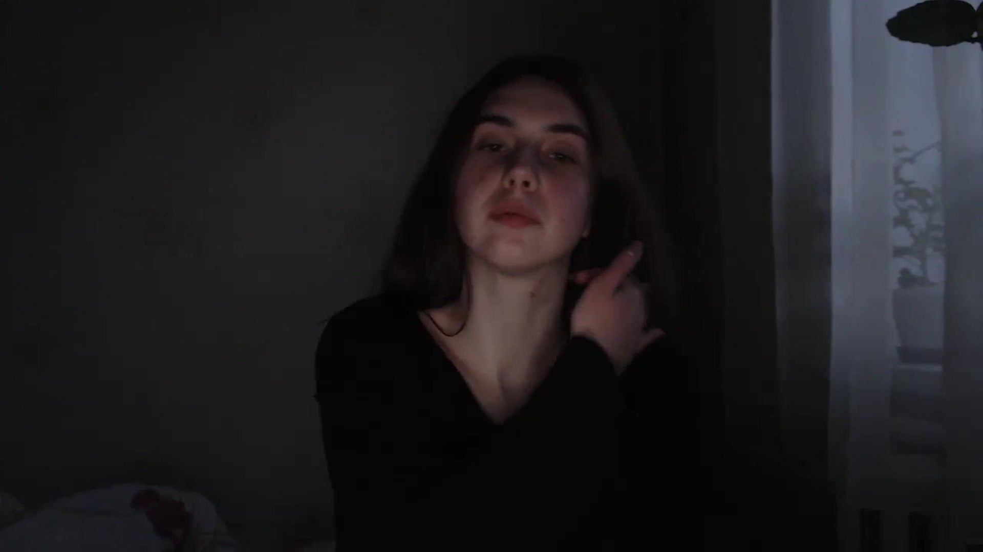 Gallery image thumbnail from EmberMoon's myfreecams stream on, 01/04/2025, 14:34 image 10 of 20