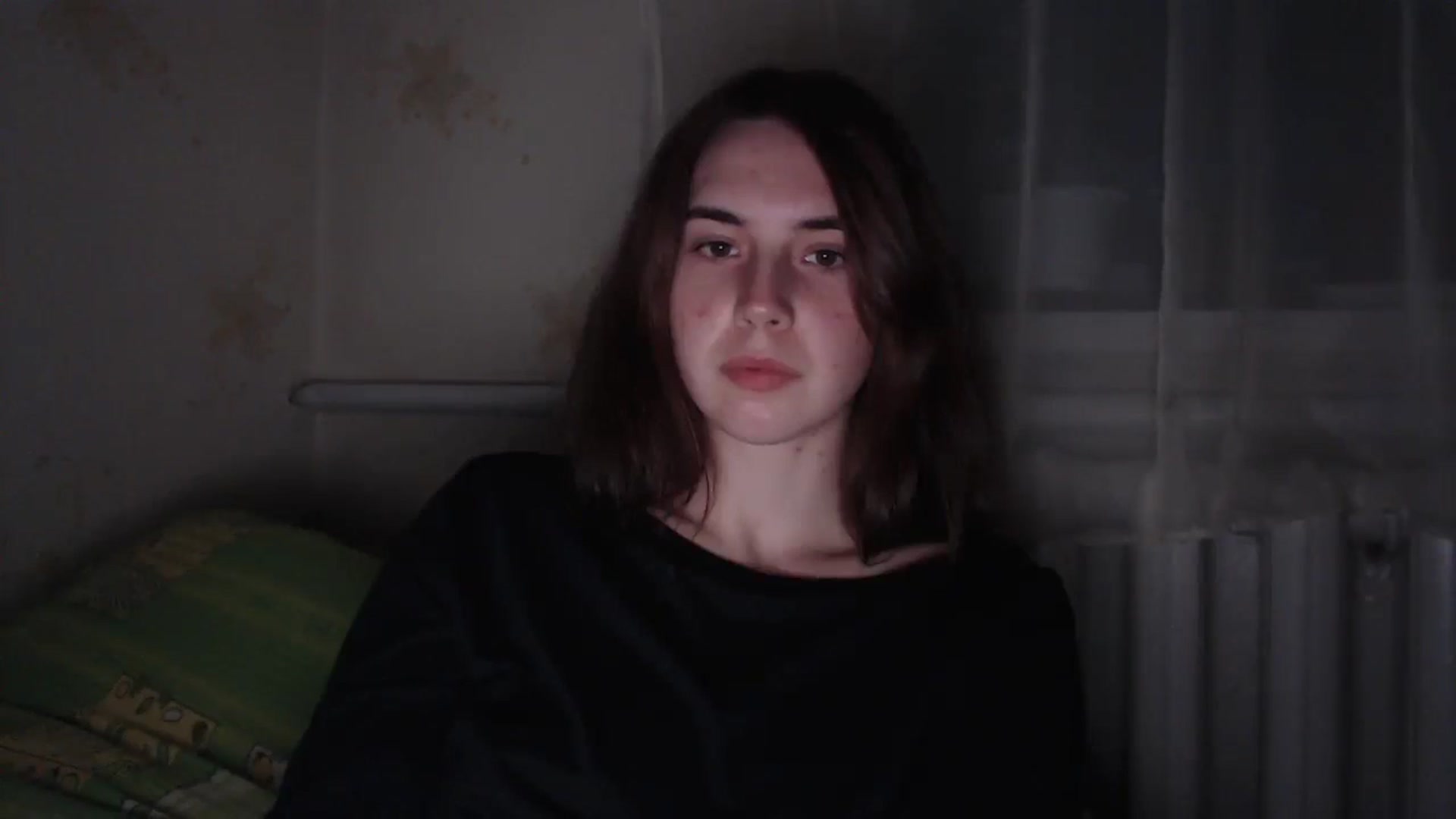 Gallery image thumbnail from EmberMoon's myfreecams stream on, 01/04/2025, 16:39 image 2 of 20