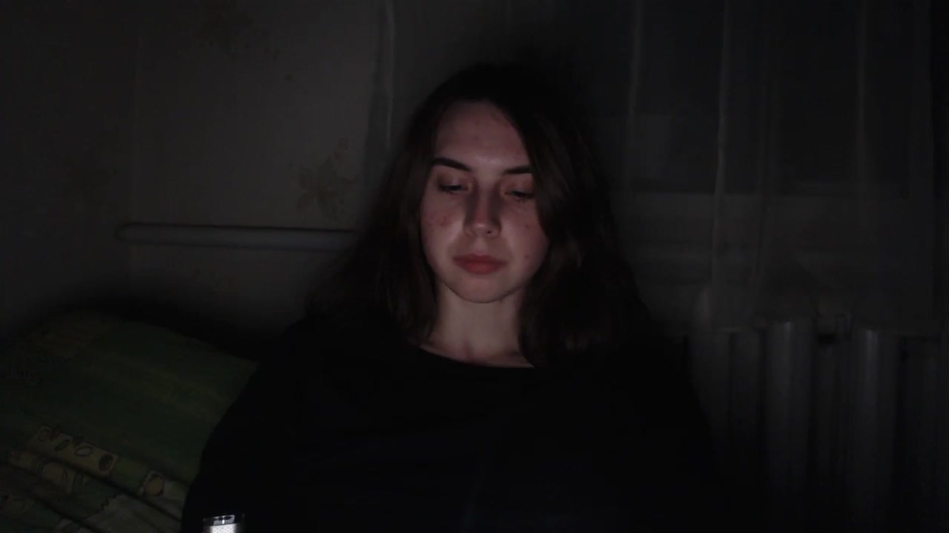 Gallery image thumbnail from EmberMoon's myfreecams stream on, 01/04/2025, 16:39 image 19 of 20