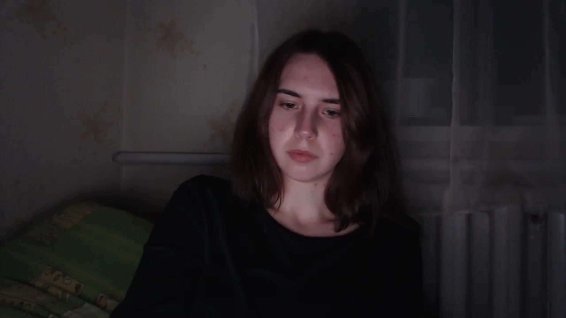 Gallery image thumbnail from EmberMoon's myfreecams stream on, 01/04/2025, 16:39 image 3 of 20