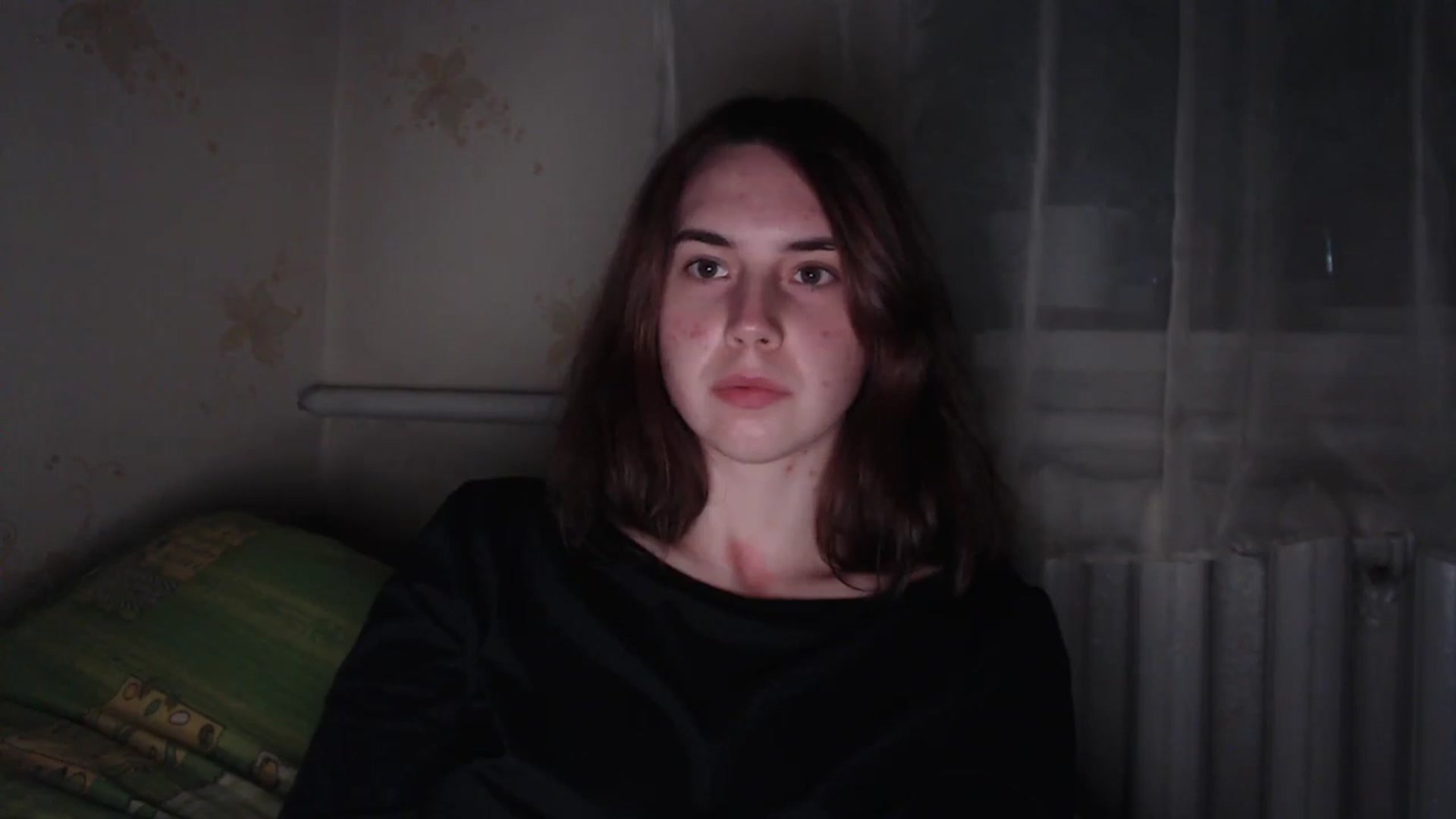 Gallery image thumbnail from EmberMoon's myfreecams stream on, 01/04/2025, 16:39 image 6 of 20
