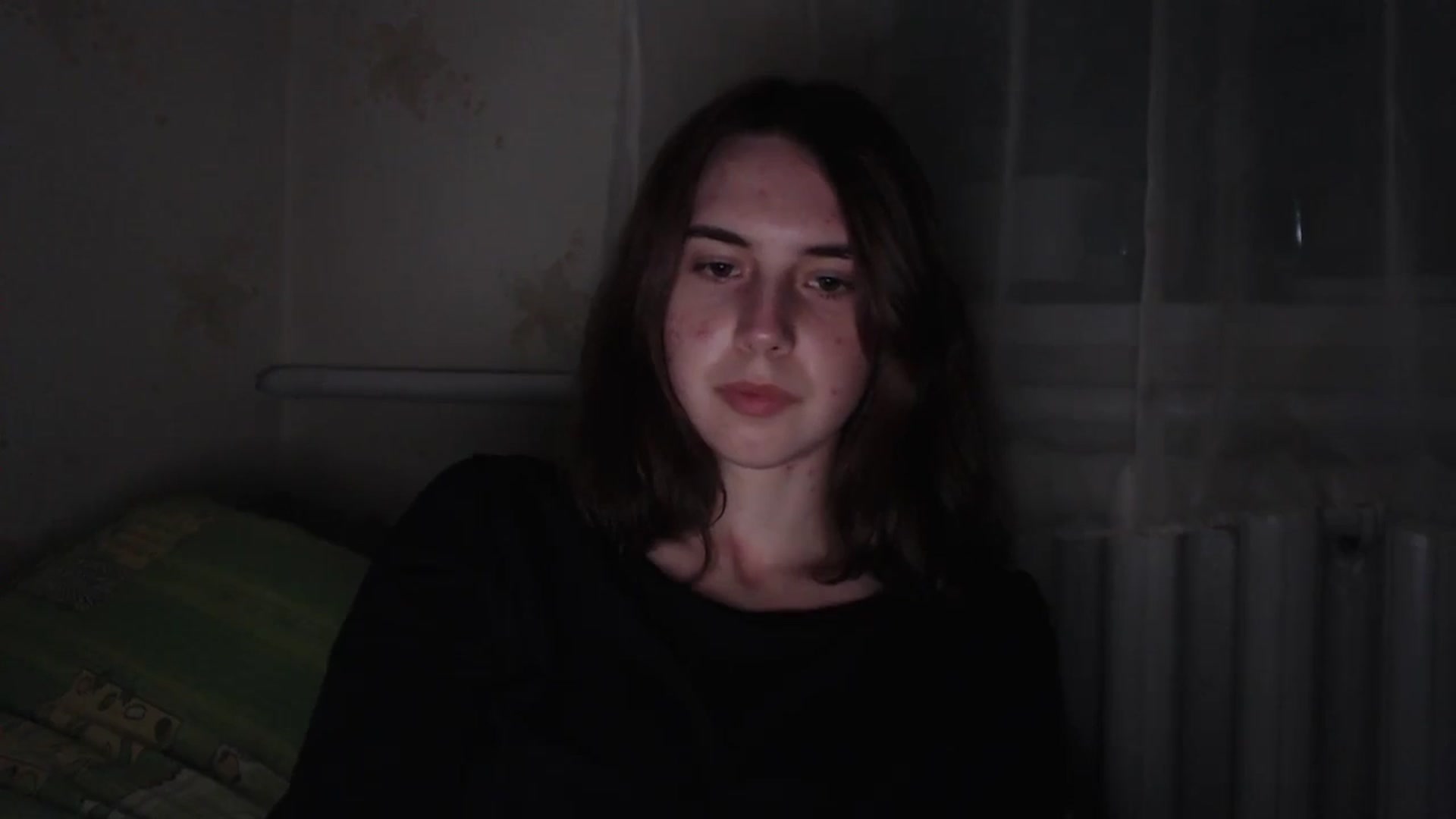 Gallery image thumbnail from EmberMoon's myfreecams stream on, 01/04/2025, 16:39 image 10 of 20