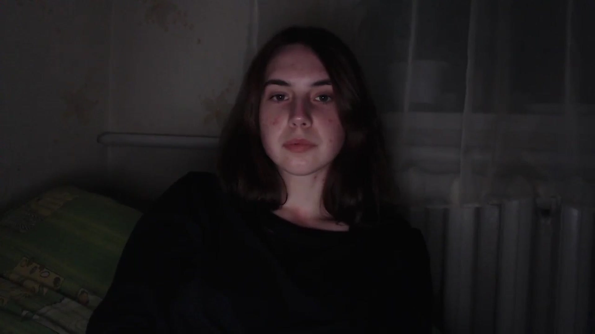 Gallery image thumbnail from EmberMoon's myfreecams stream on, 01/04/2025, 16:39 image 12 of 20