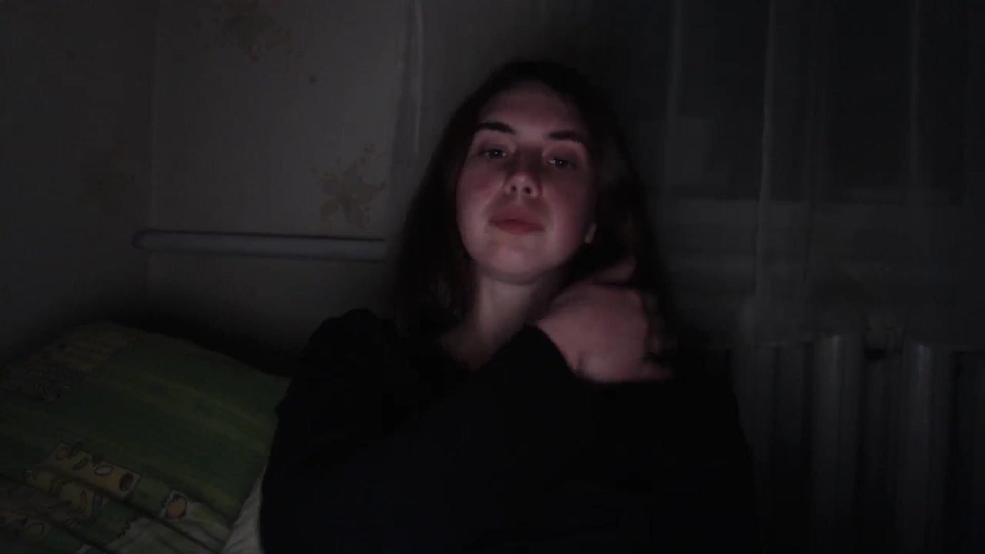Gallery image thumbnail from EmberMoon's myfreecams stream on, 01/04/2025, 16:39 image 18 of 20